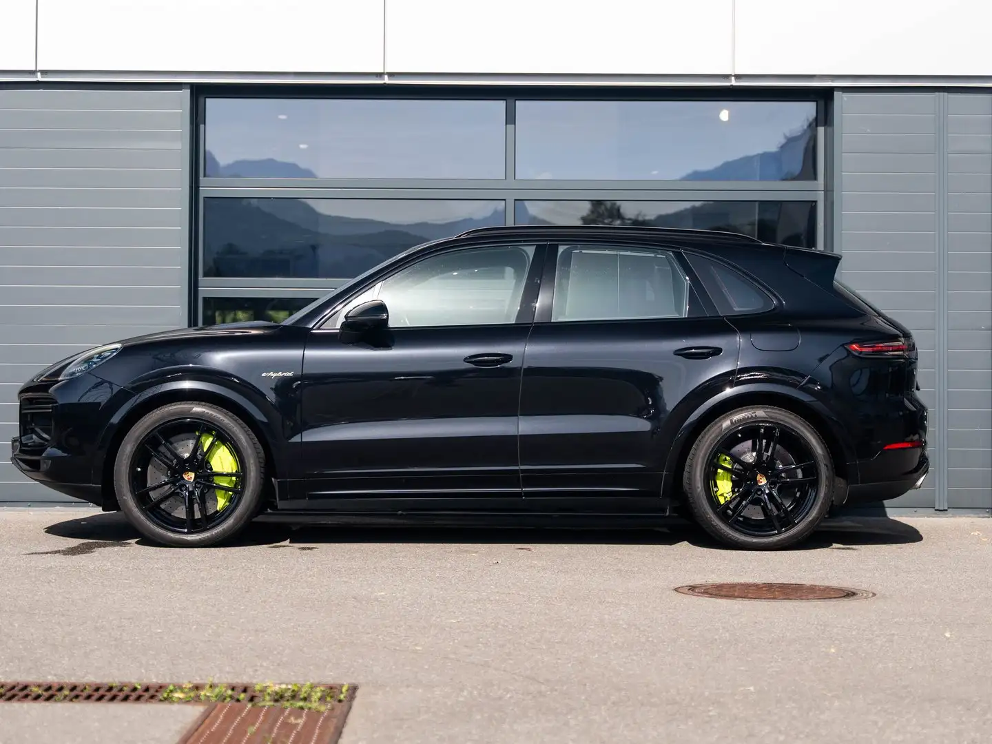 Porsche Cayenne Turbo S E-Hybrid III Schwarz - 2