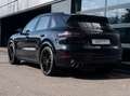 Porsche Cayenne Turbo S E-Hybrid III Schwarz - thumbnail 3