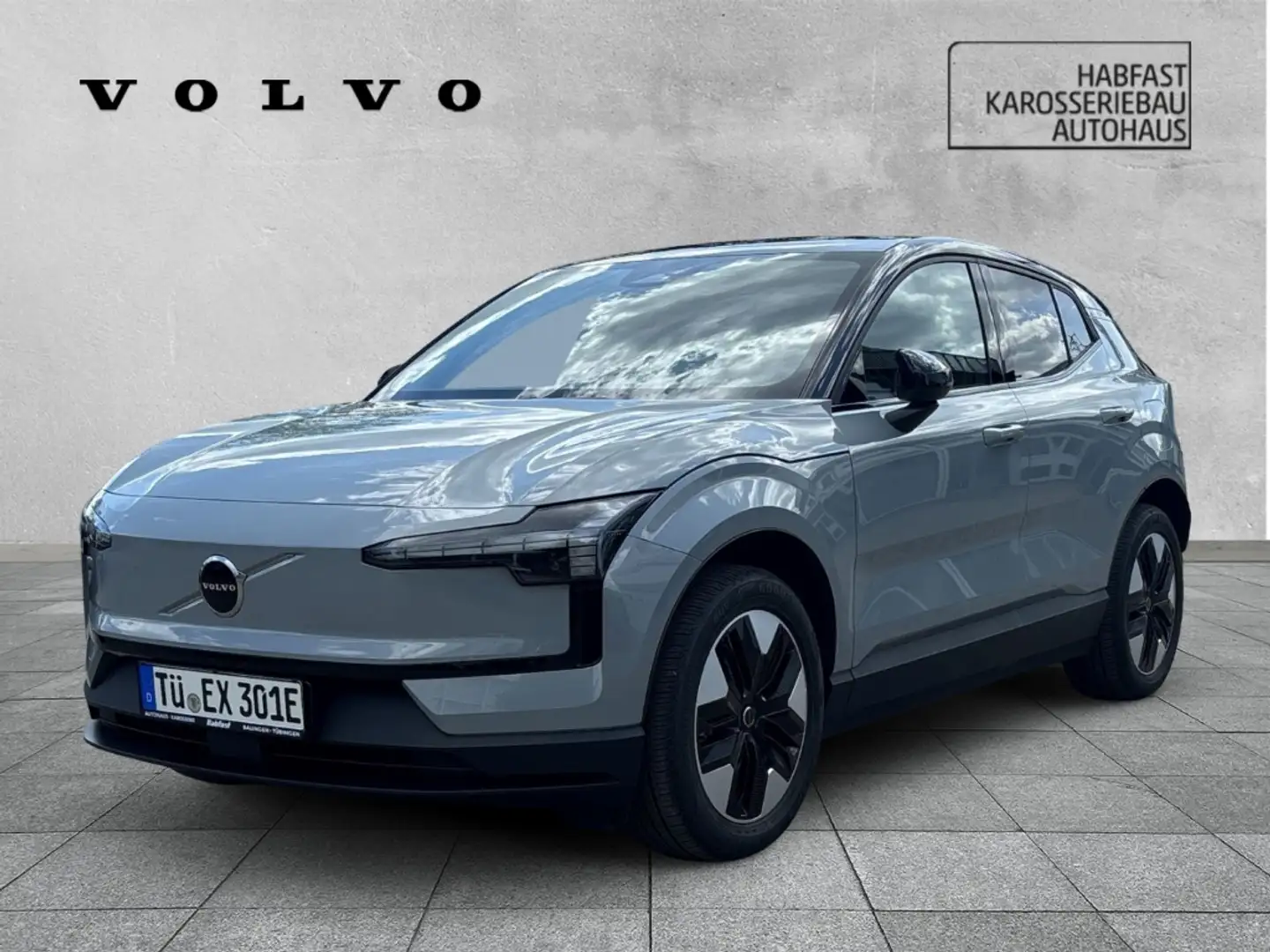 Volvo EX30 Single Motor Plus 2WD Pure Electric Grau - 1