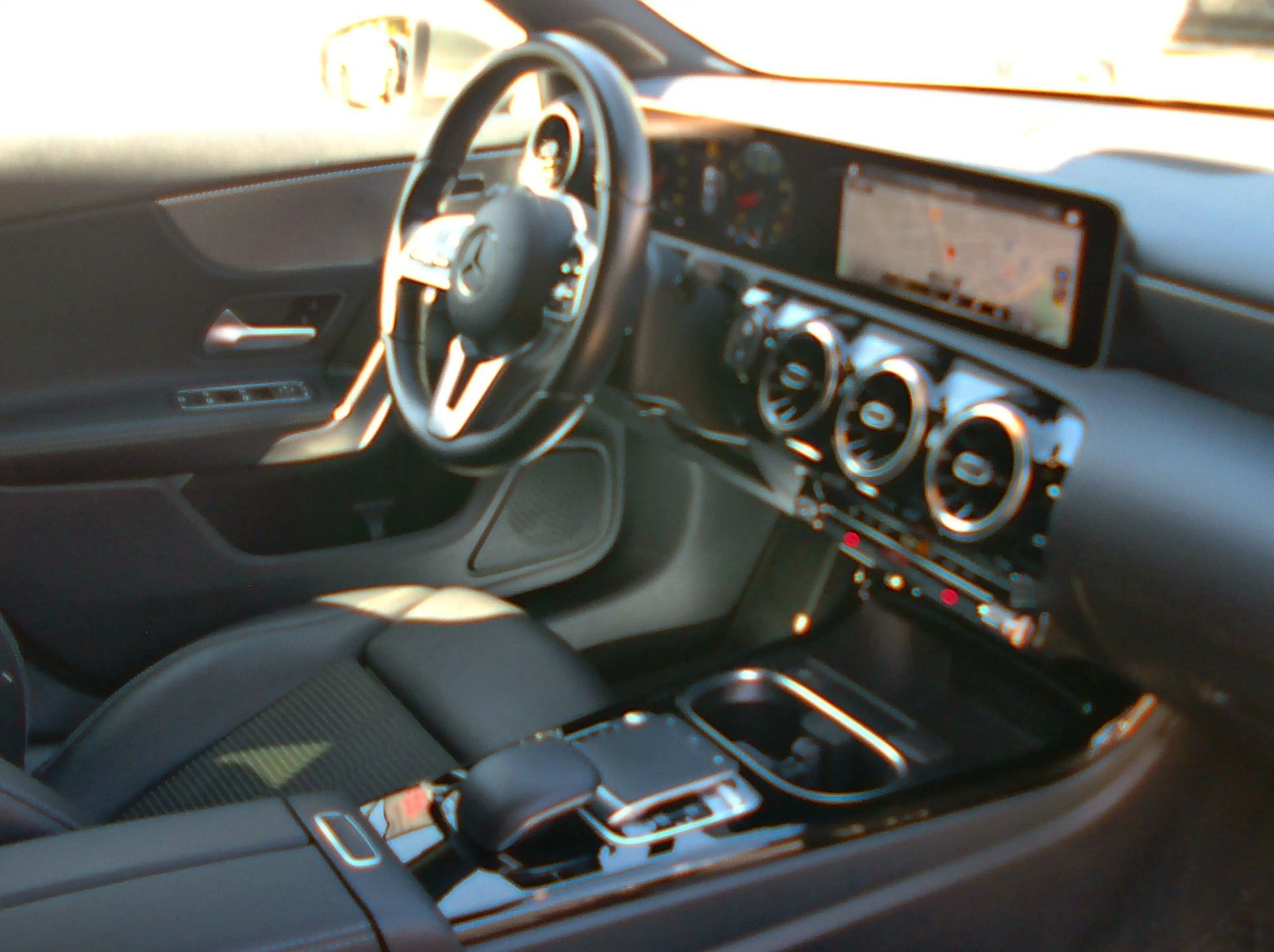 Mercedes-Benz A 220 DCT — photo 9