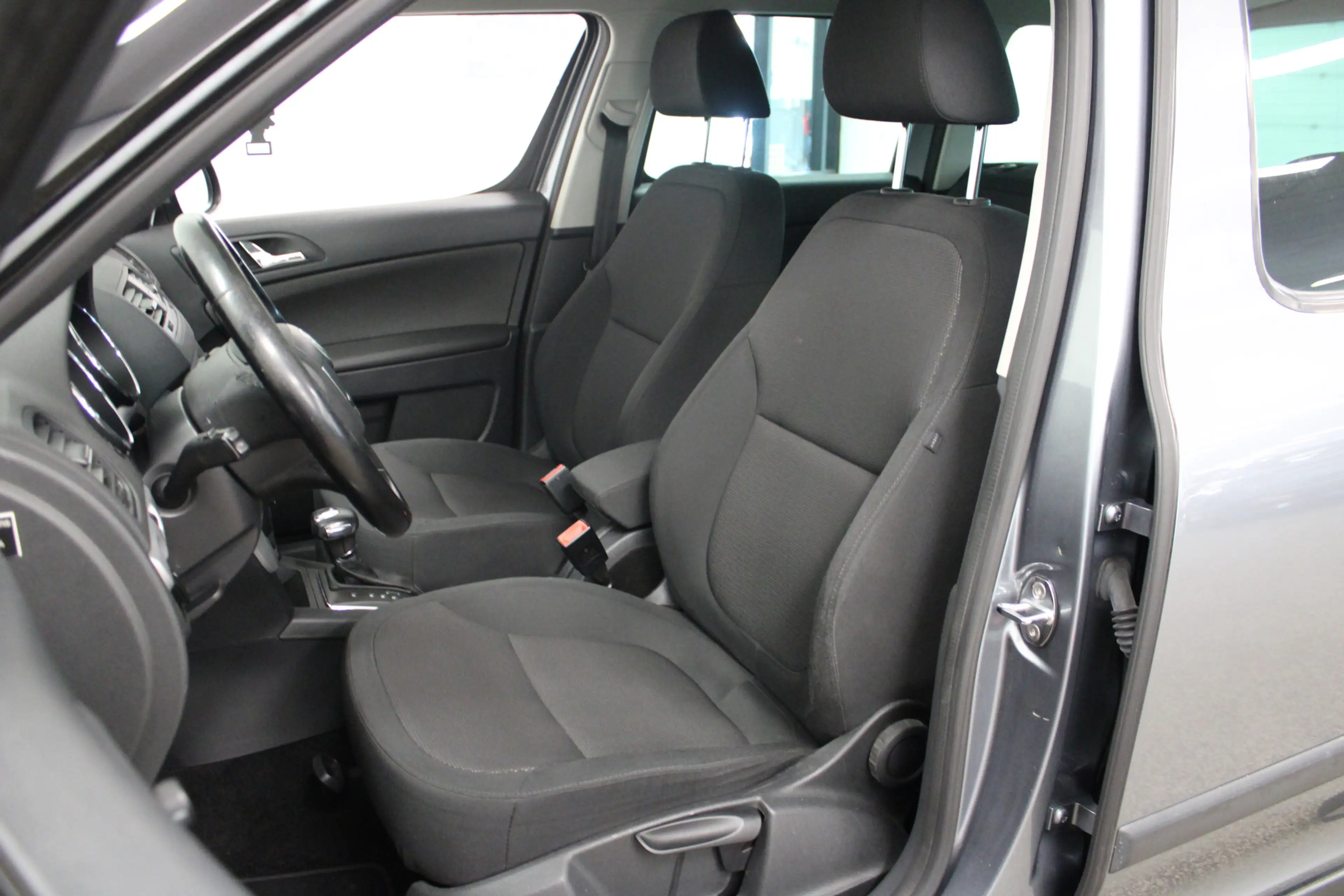 Skoda Yeti 1.2 TSI Ambition — photo 3