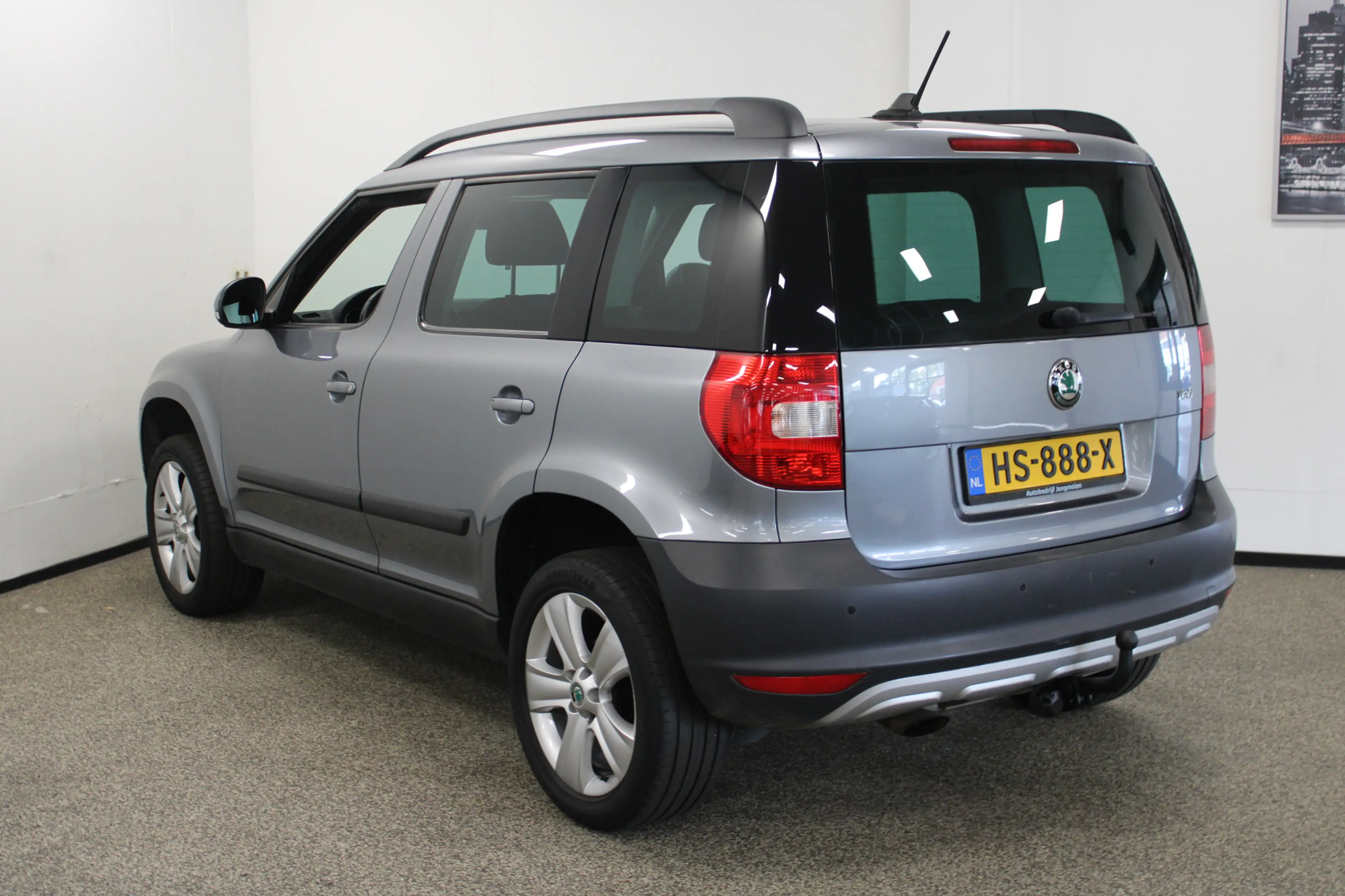Skoda Yeti 1.2 TSI Ambition — photo 8