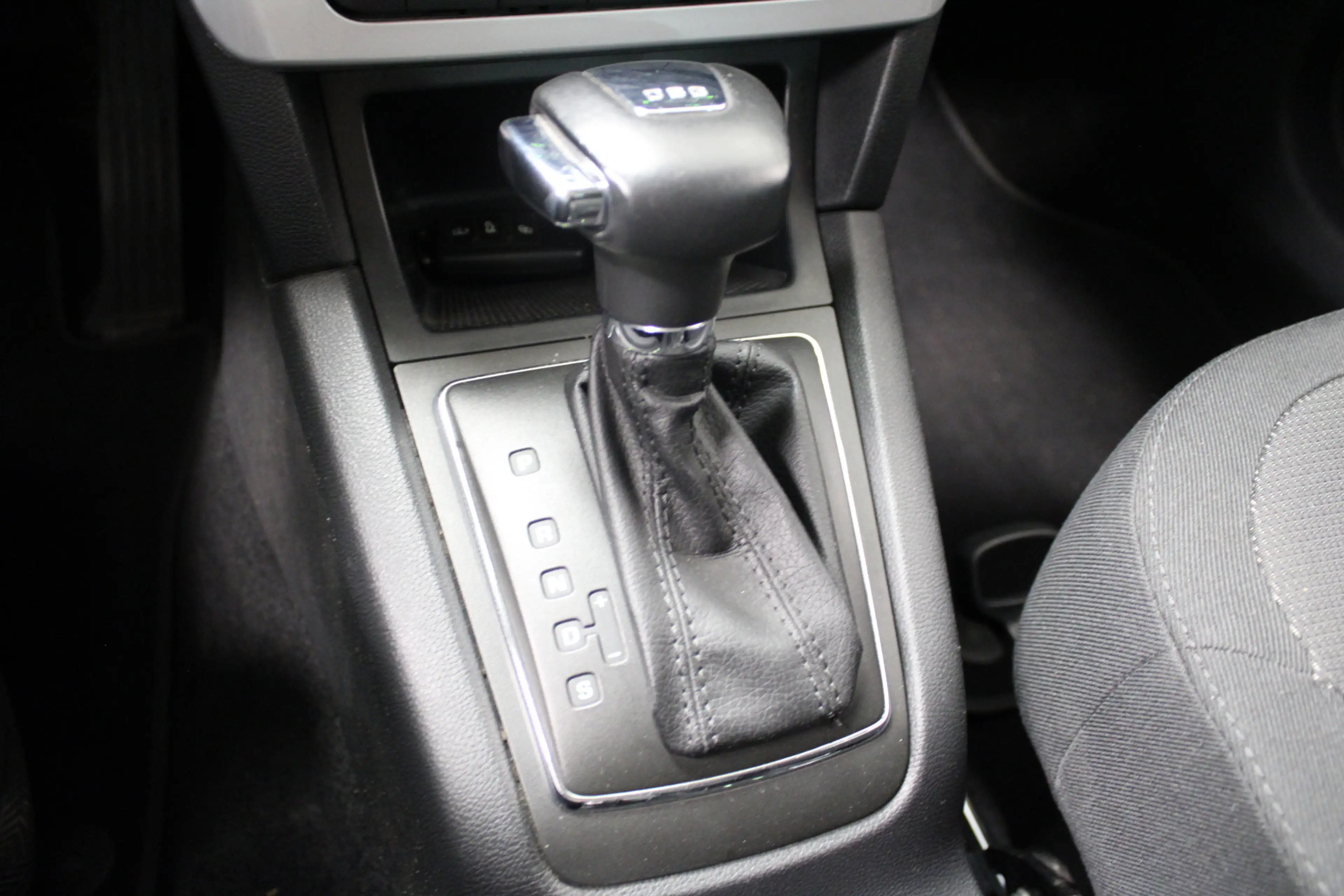 Skoda Yeti 1.2 TSI Ambition — photo 18