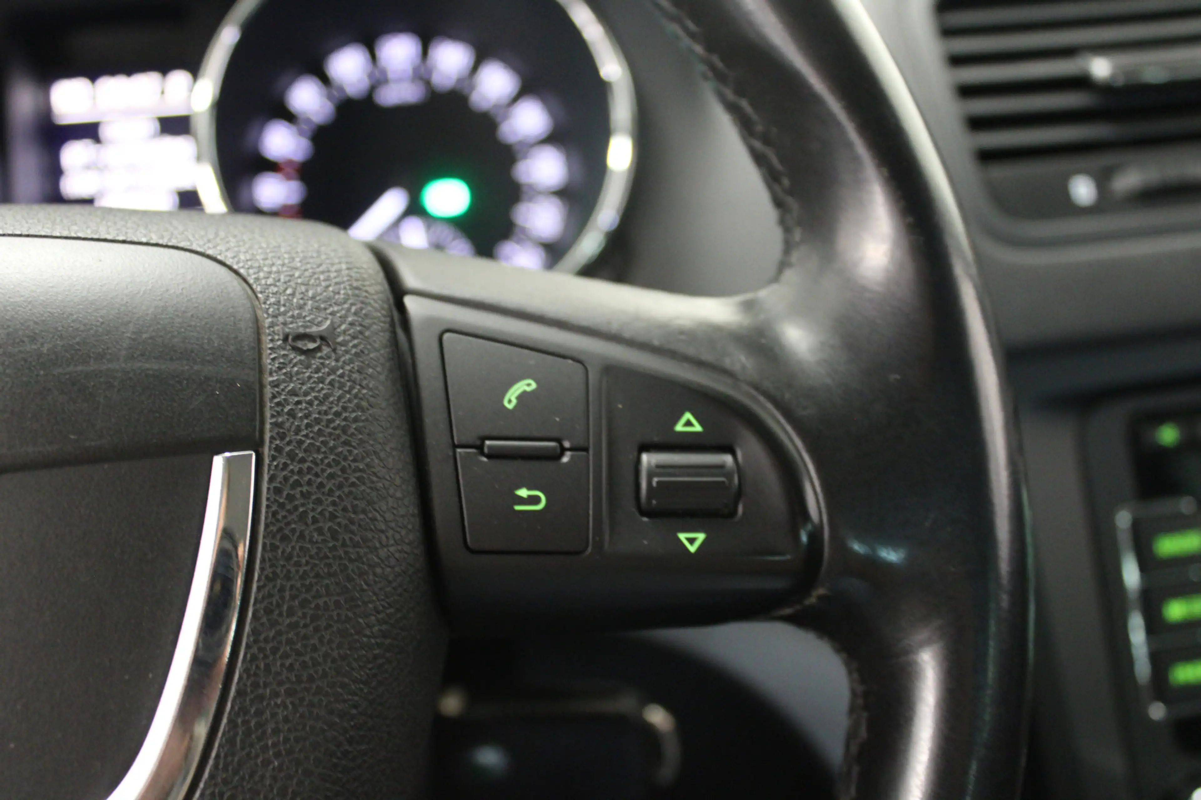Skoda Yeti 1.2 TSI Ambition — photo 14