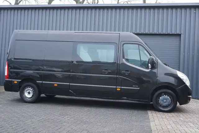 Opel Movano view 9