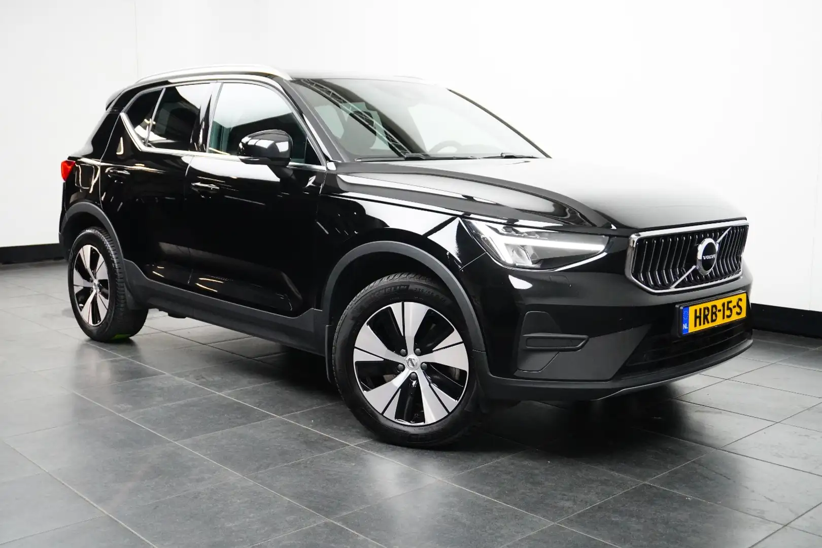 Volvo XC40 Recharge T4 Core Bright | Adaptive Cruise | Stuur/ Zwart - 2