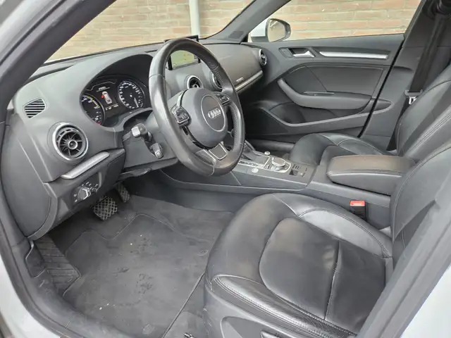 Audi A3 view 5