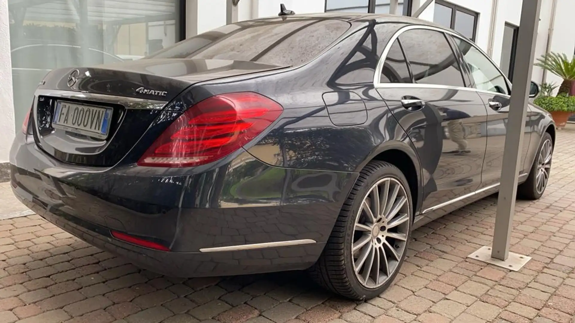 Mercedes-Benz S 350 BlueTEC 4Matic 7G-TRONIC Edition 1 Maximum L - 2