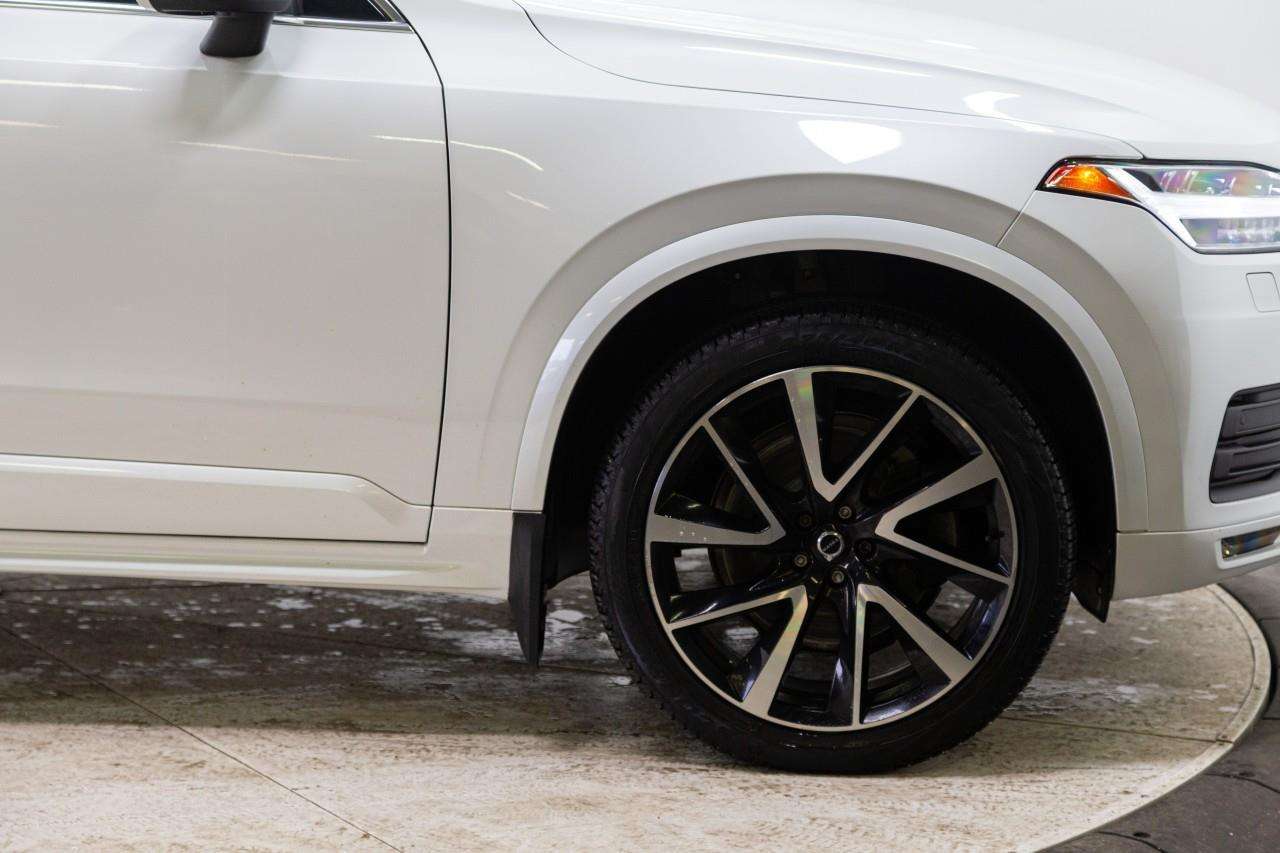 2022 Volvo XC90 T6 Momentum 7 Passenger Clean Carfax | One Owner thumb 12