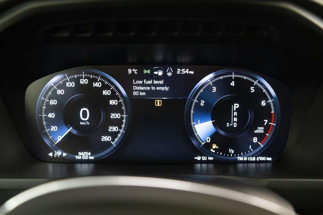 2022 Volvo XC90 T6 Momentum 7 Passenger Clean Carfax | One Owner thumb 24