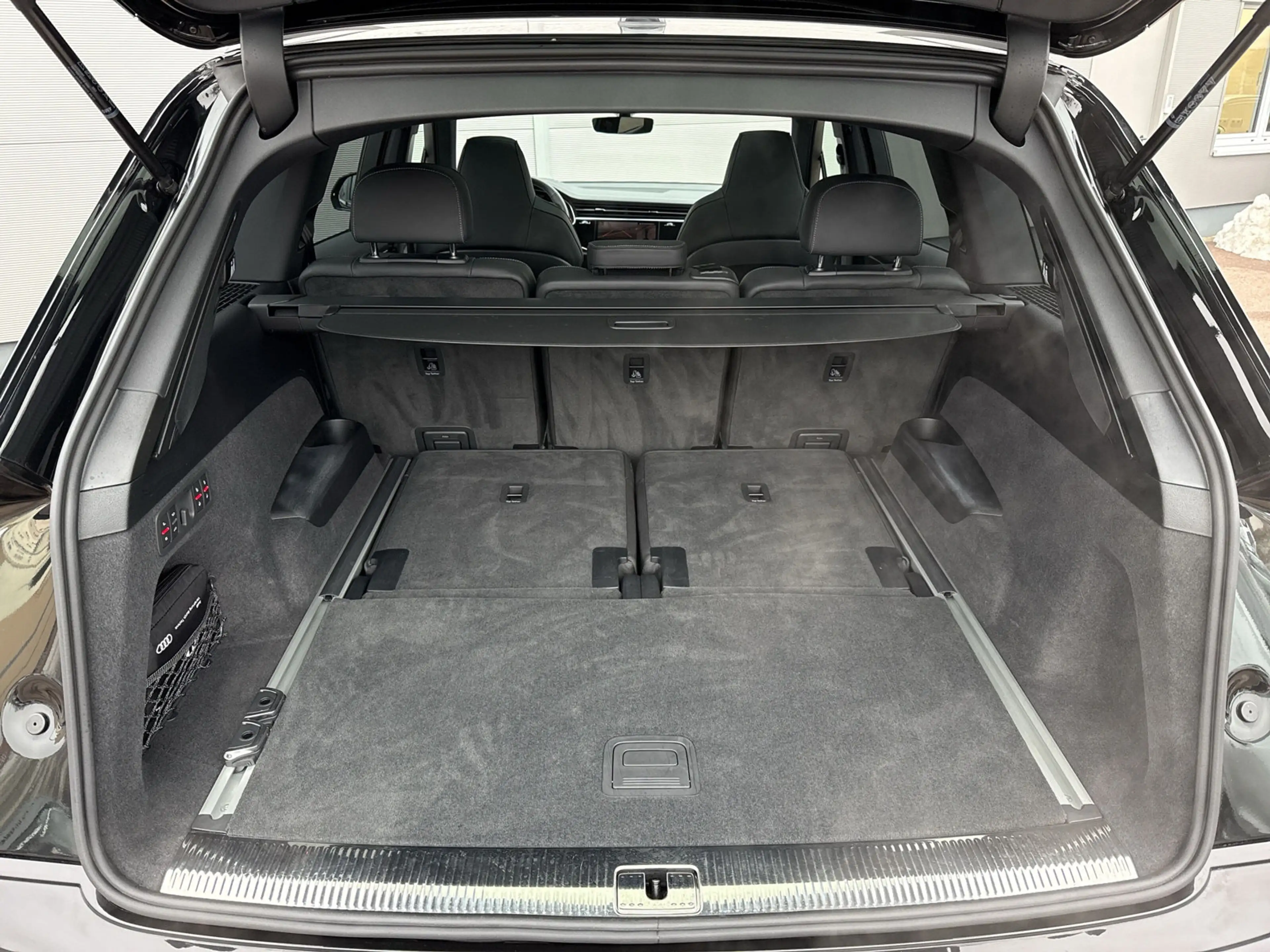 Audi Q7 50 TDI qu S line 7Si. PANO STANDHZG B&O 21" — photo 8