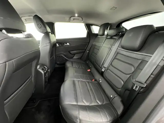 Citroen C5 X view 8