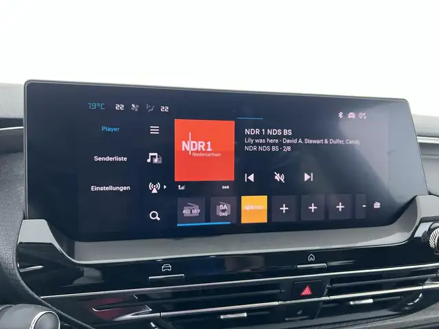 Citroen C5 X view 12