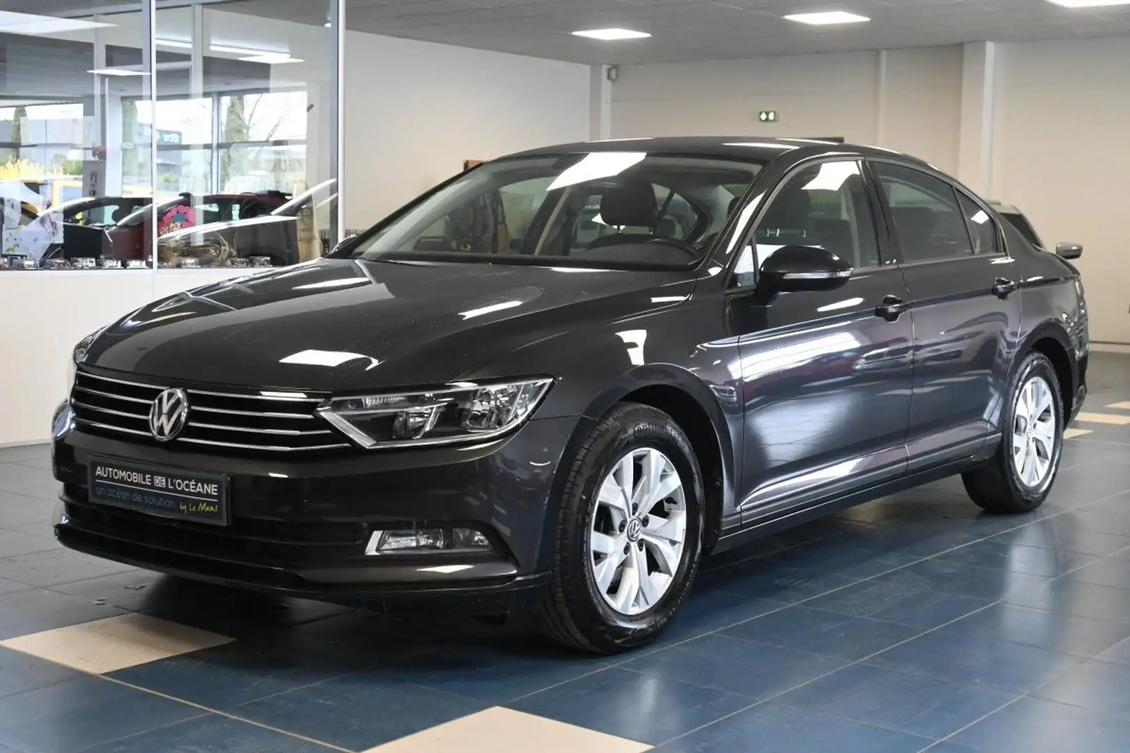 Volkswagen Passat 1.4 TSI 125 BMT Trendline Gris - 1