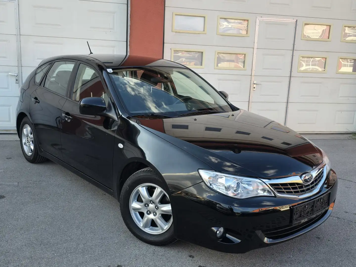 Subaru Impreza Impreza Hatchback Comfort 1,5 *1.Besitz* *64000km* Schwarz - 2