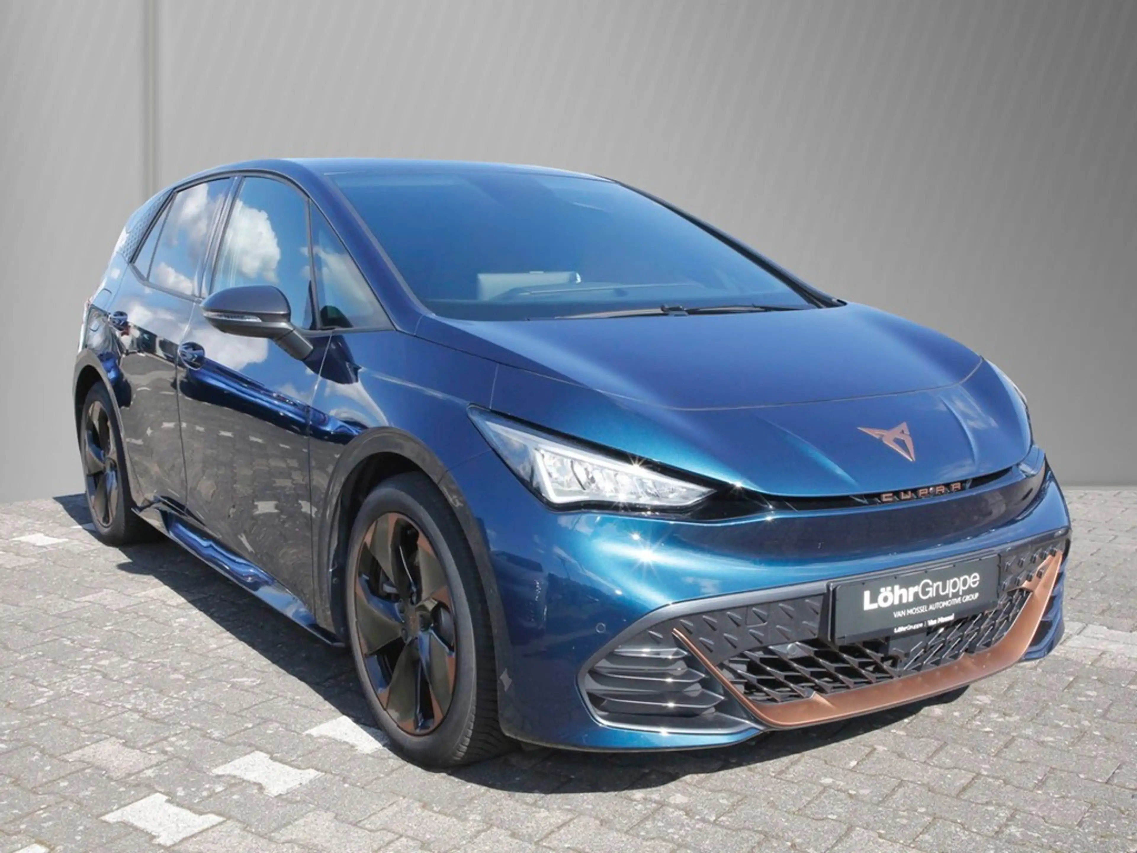 CUPRA Born 170 kW 19" ACC NAVI 360 SHZ LED Connect — photo 3