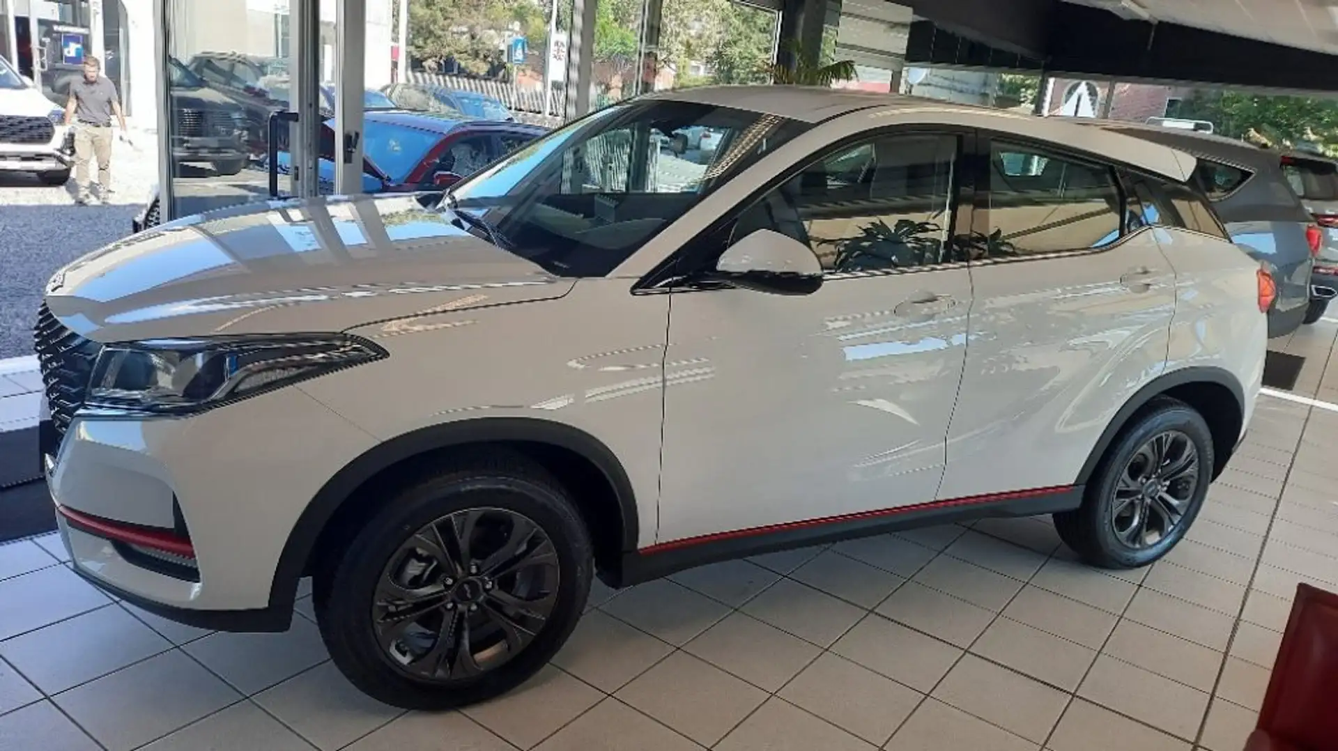 DFSK Fengon 500 Glory 500 1.5 Standard  GPL LANDI Weiß - 2