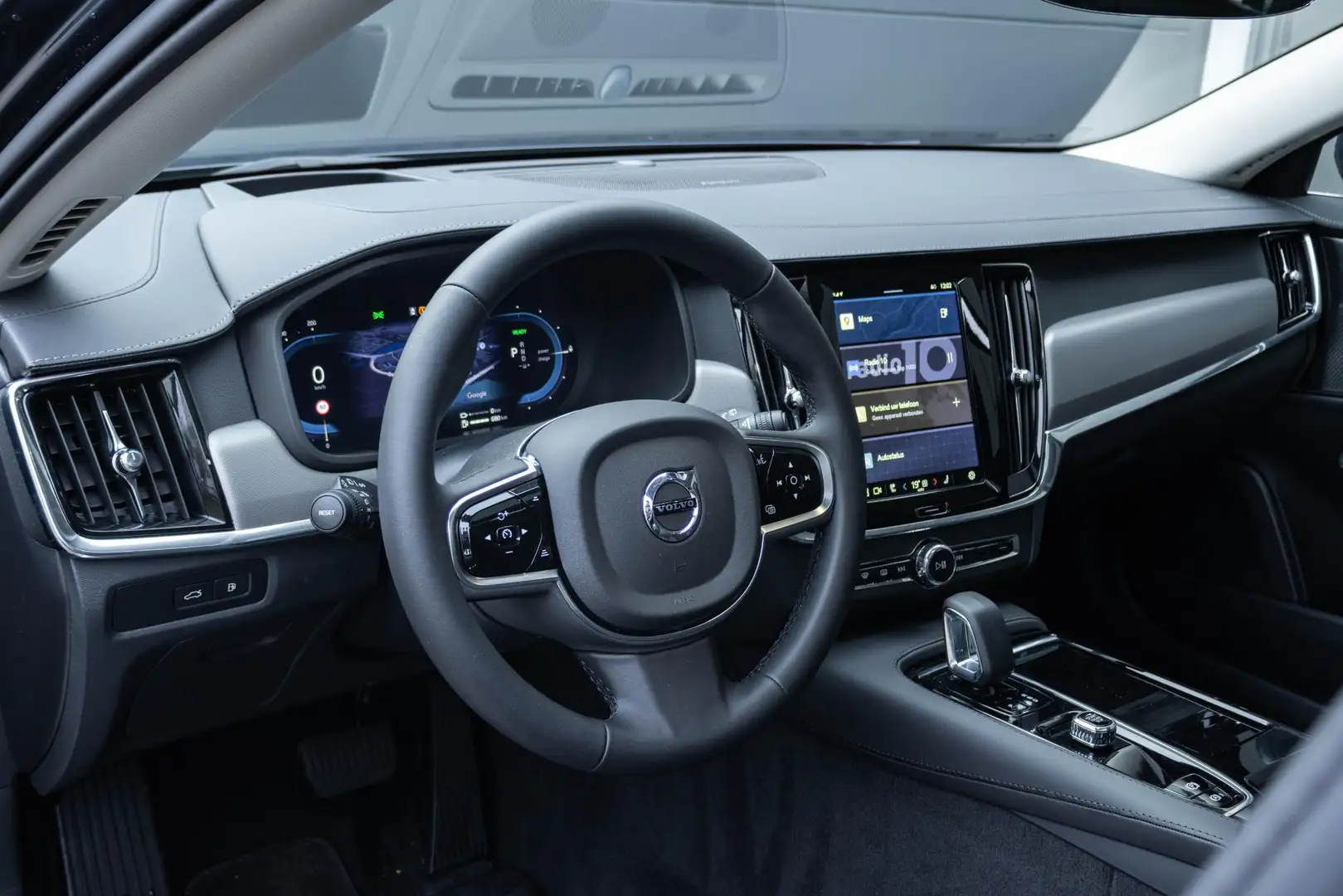 Volvo V90 T6 Automaat Plug-in hybrid AWD Ultra Bright | Pano Azul - 2