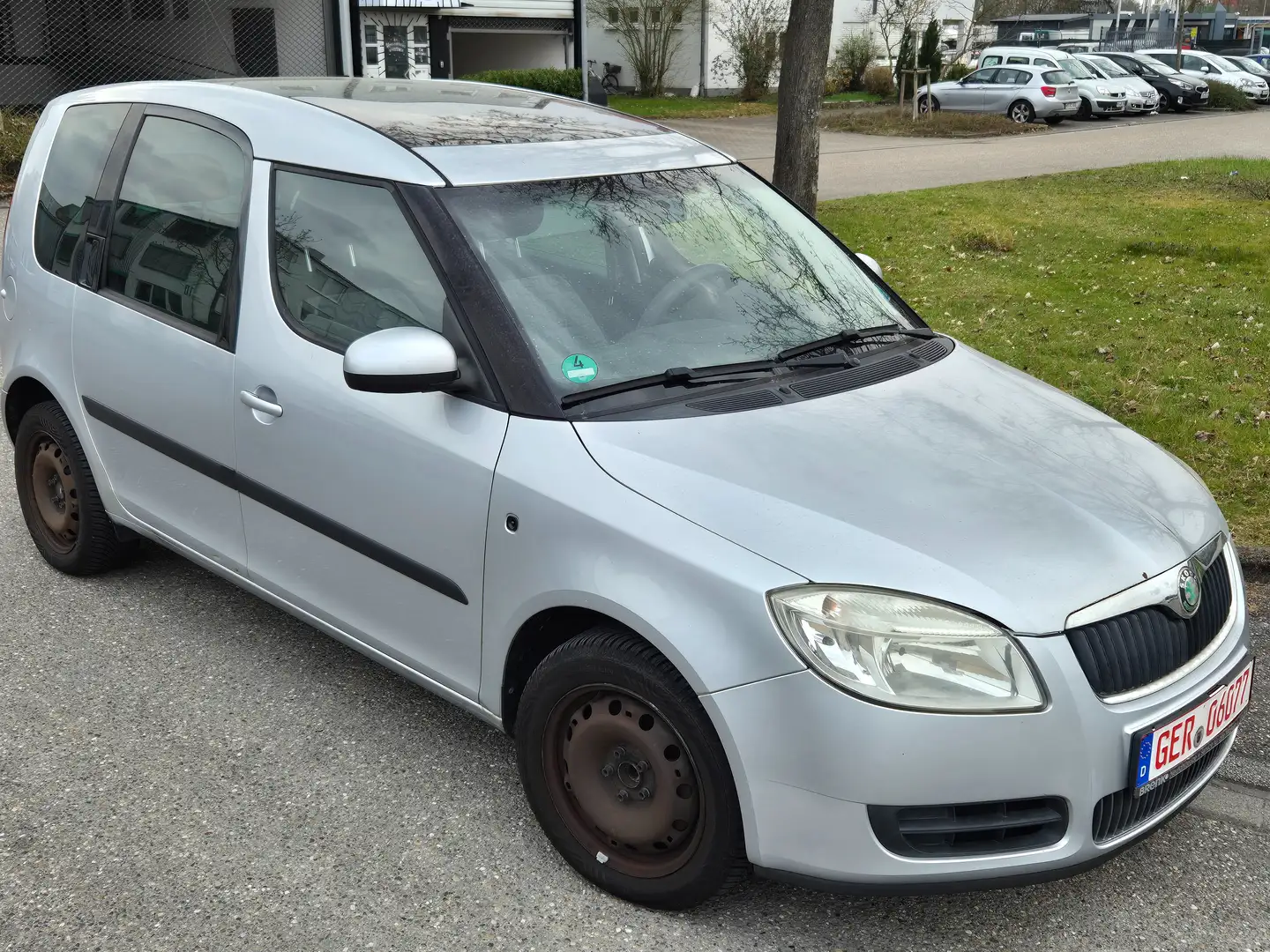 Skoda Roomster Style MIT MOTORSCHADEN Grau - 2
