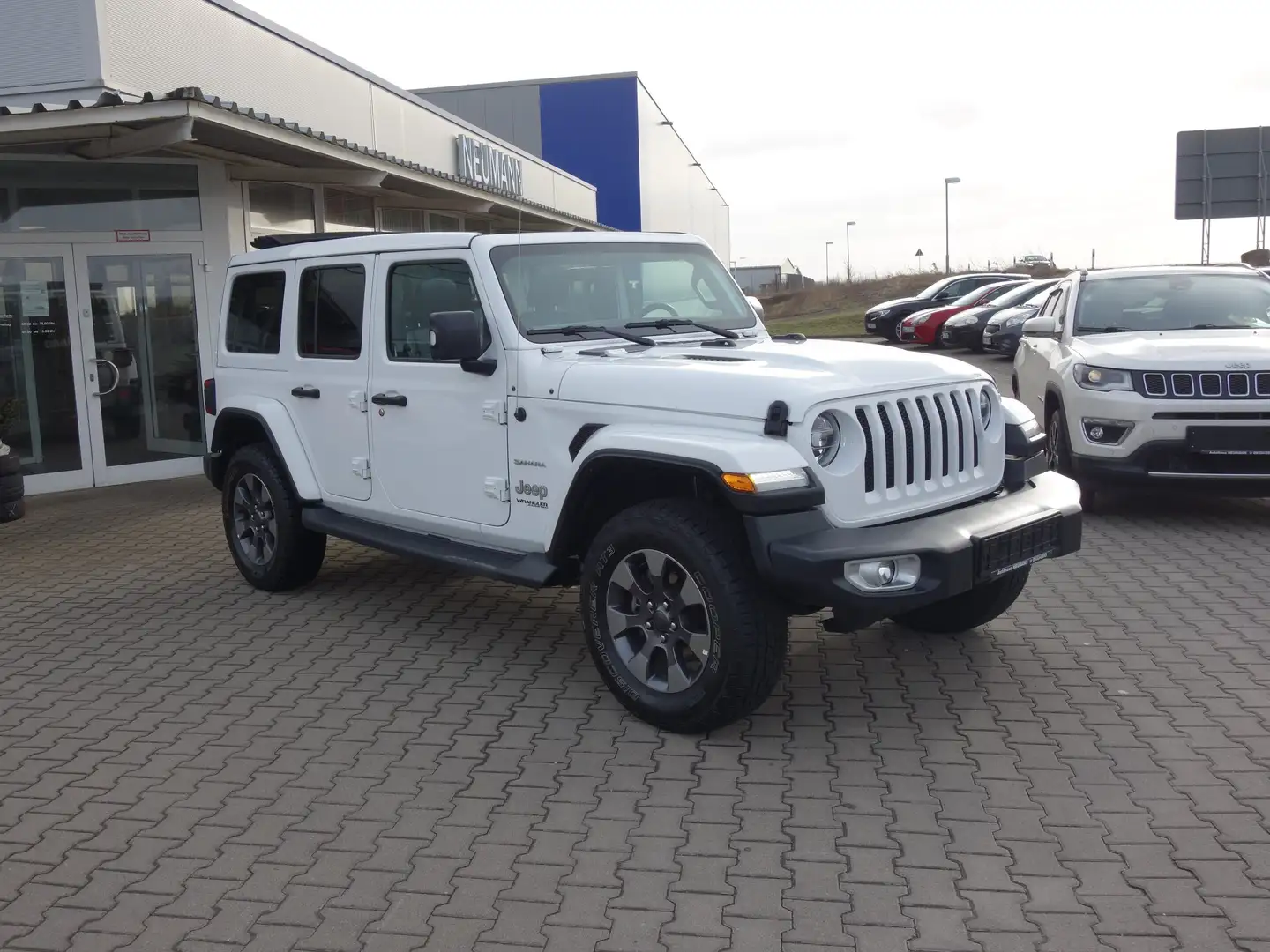 Jeep Wrangler Sahara *LED/PDC/Uconnect 8.4"/NAV/DAB/SHZ/Softtop* Blanc - 2