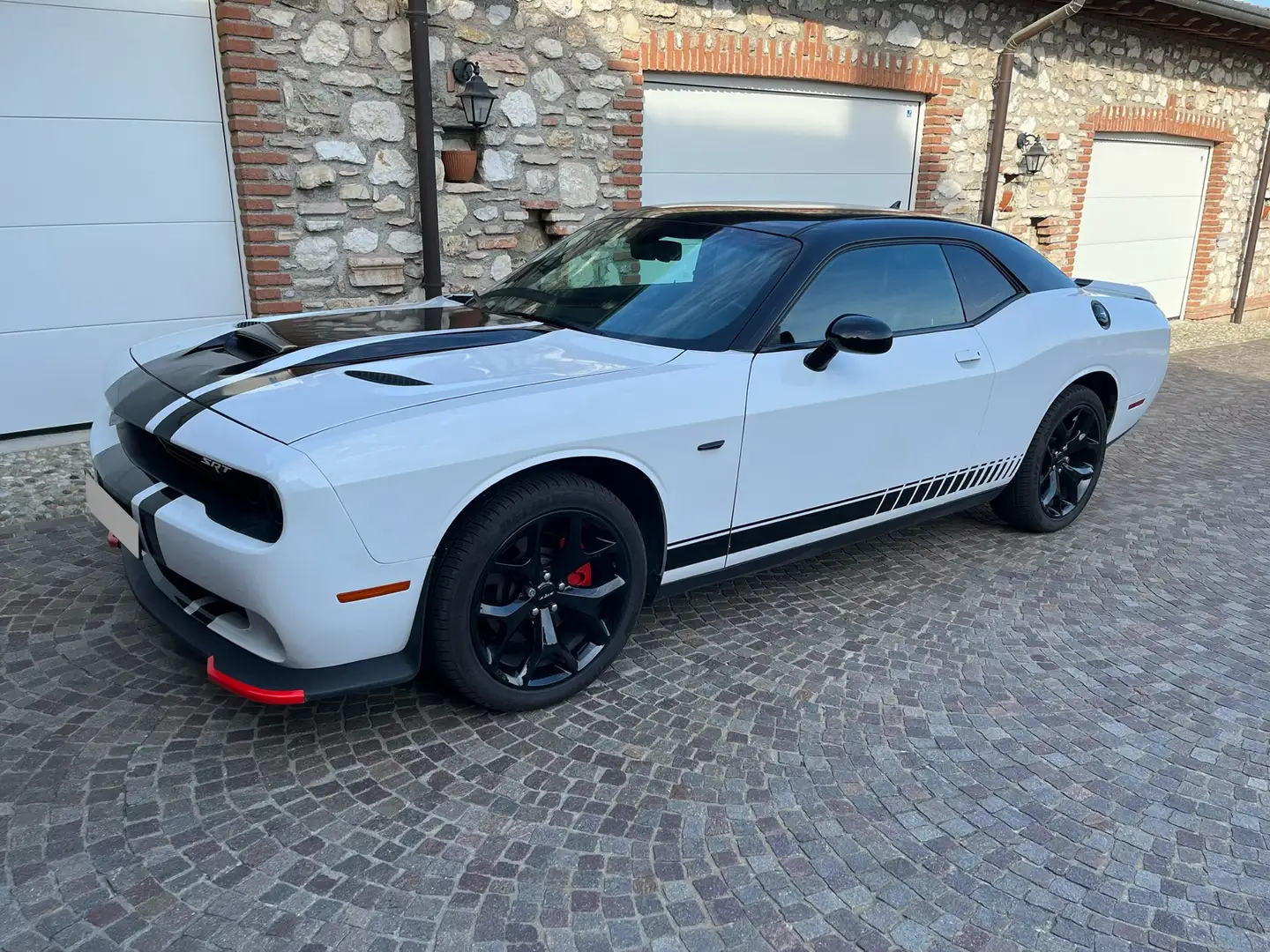 Dodge Challenger 3.6 V6 SXT Plus 305cv at8 - 1
