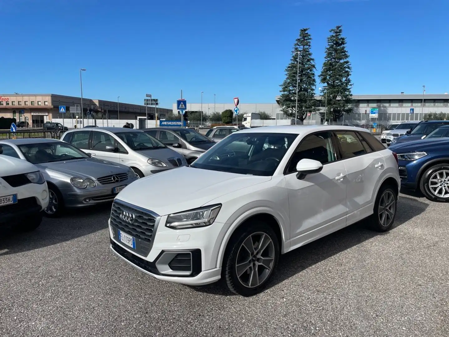 Audi Q2 1.6 tdi Sport s-tronic GANCIO TRAINO NAVI ACC LED Blanc - 1