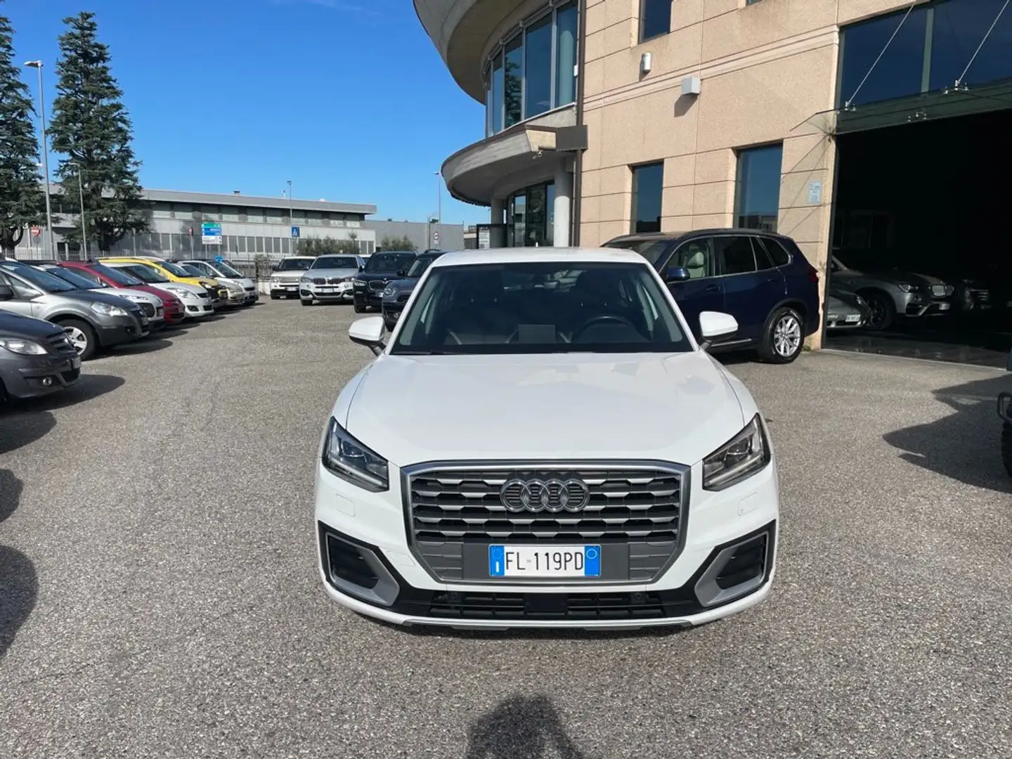Audi Q2 1.6 tdi Sport s-tronic GANCIO TRAINO NAVI ACC LED Blanc - 2