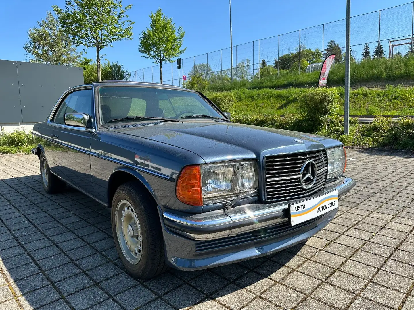 Mercedes-Benz 280 CE Elektrische Schiebed./Scheinwerfrr./H-Zul. Blauw - 1