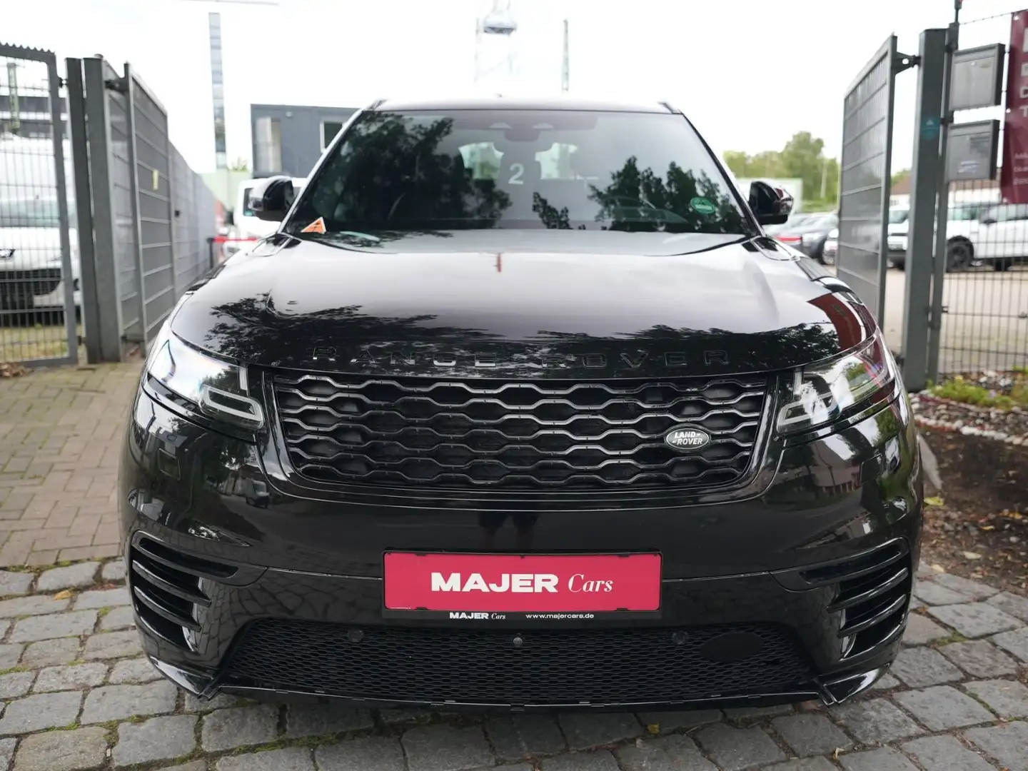 Land Rover Range Rover Velar Velar R-Dynamic LED*KEYLESS*STANDHZG*MERIDIAN Schwarz - 2
