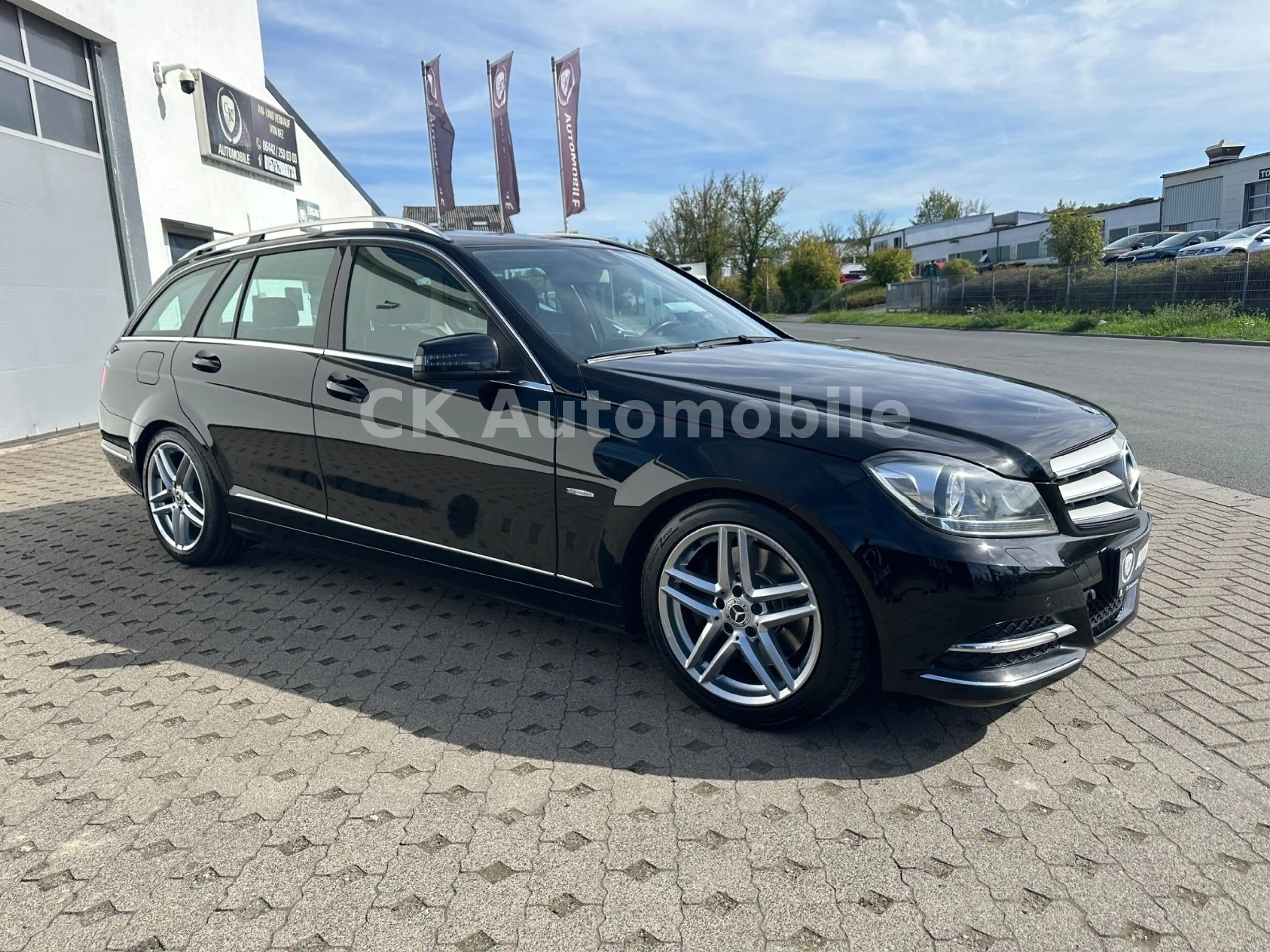 Mercedes-Benz C 350 CDI T-Modell Avantgarde/Navi/Bi-Xenon/Kam. — photo 3