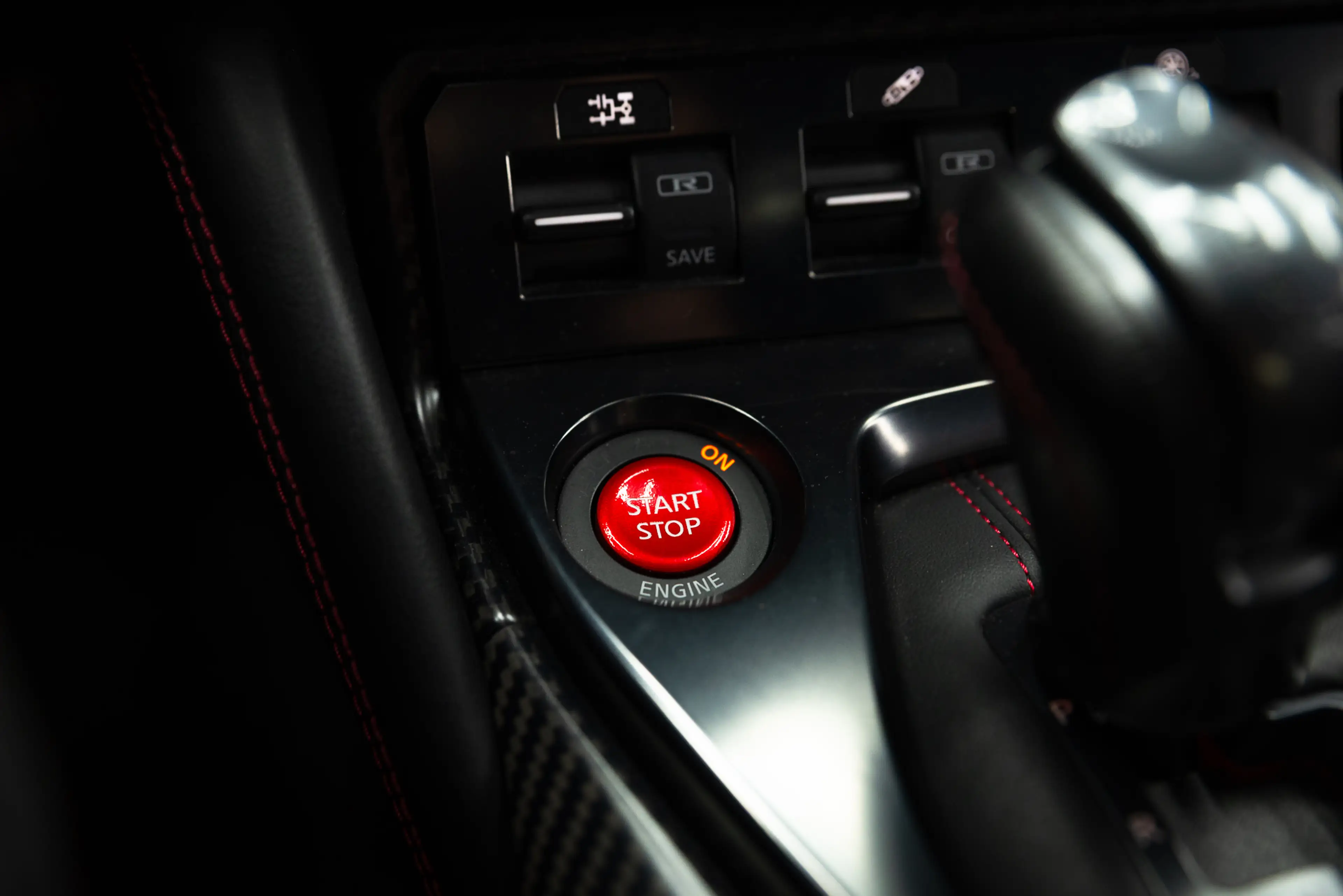 Nissan GT-R 3.8 V6 Black Edition / 1e lak / Bose / Recaro / O. — photo 36