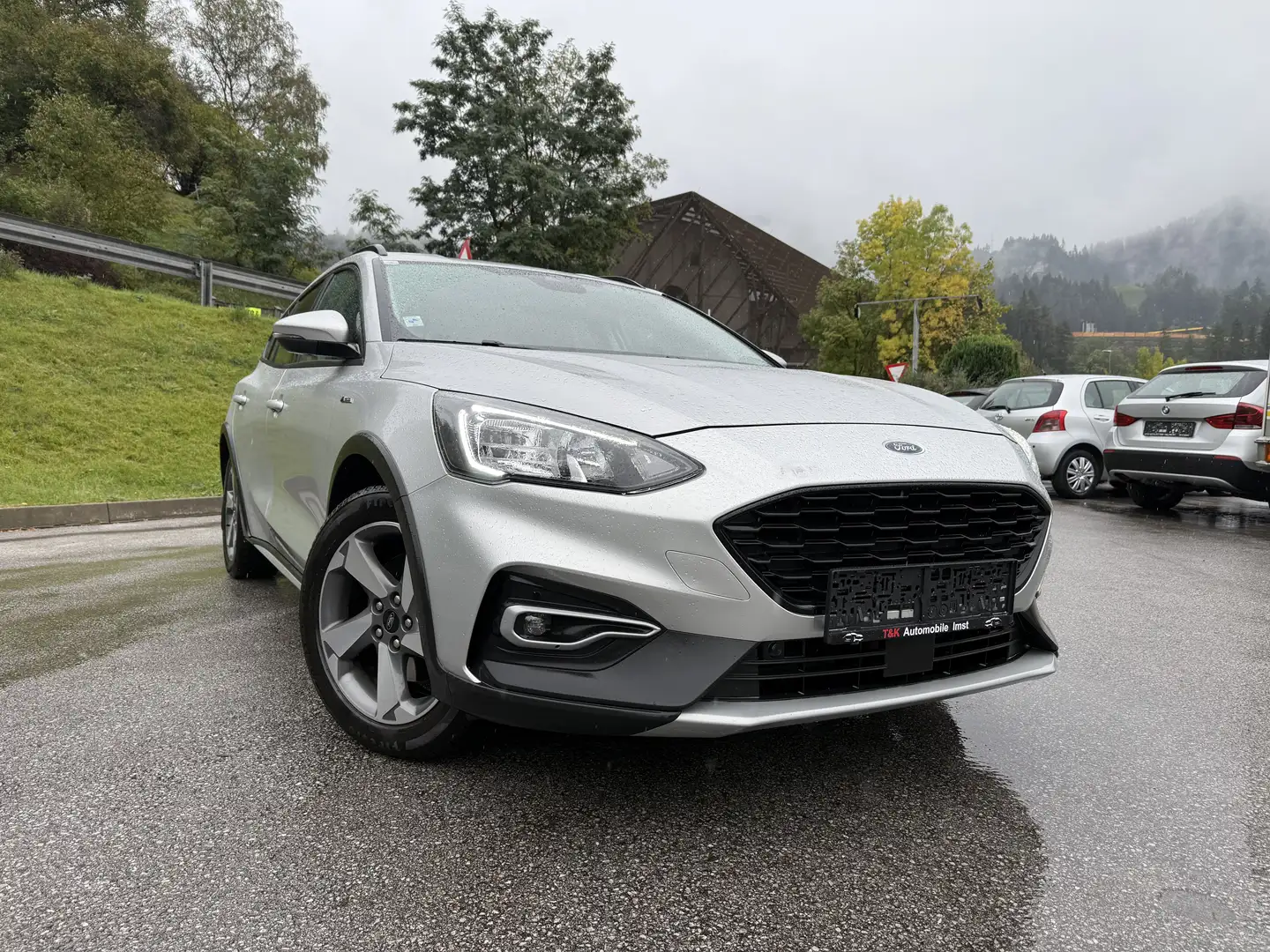 Ford Focus Active Silber - 1