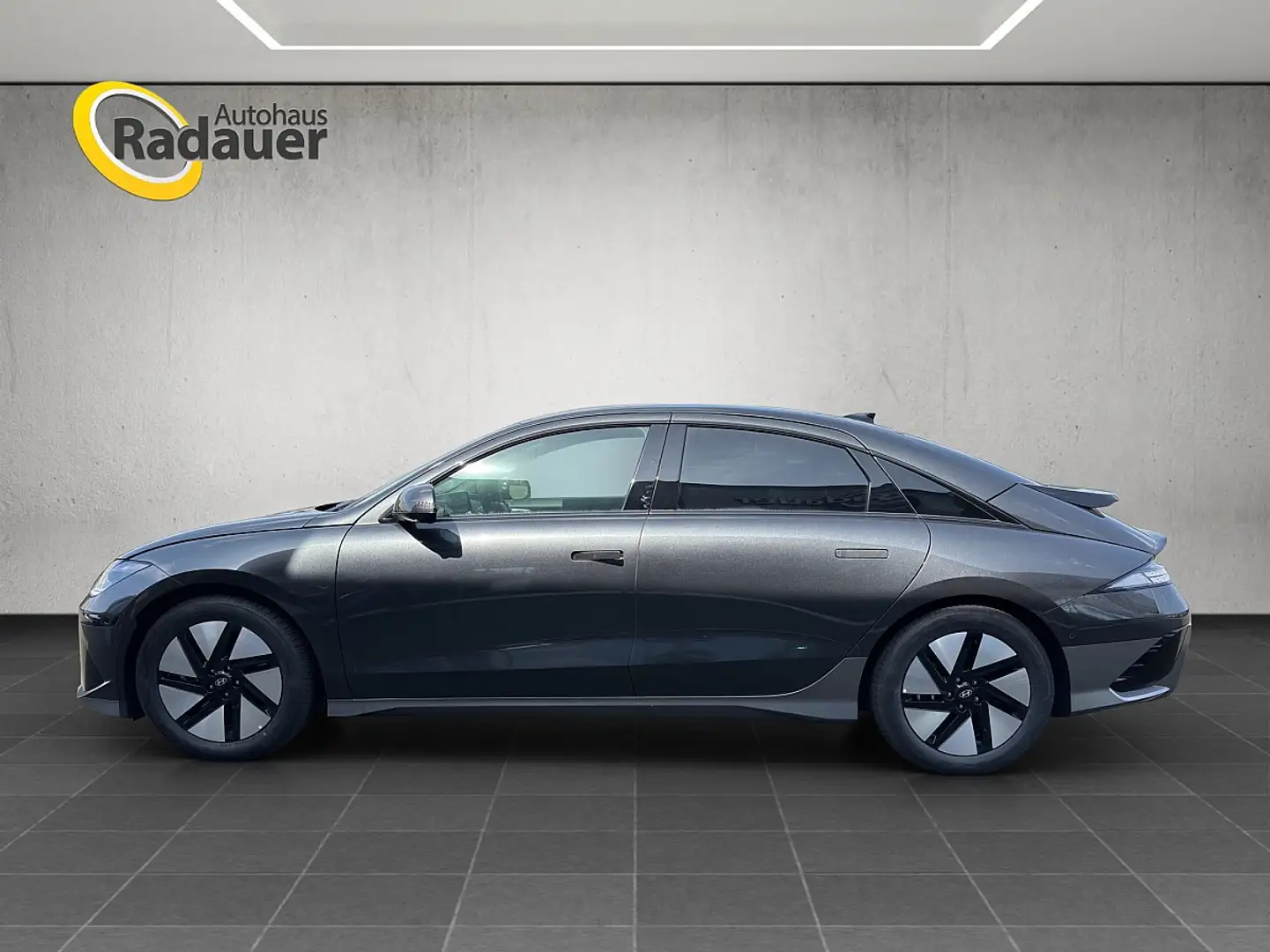 Hyundai IONIQ 6 Ioniq 6 Elektro 77,4kWh *AKTIONSPREIS*Plus Line... Negro - 2