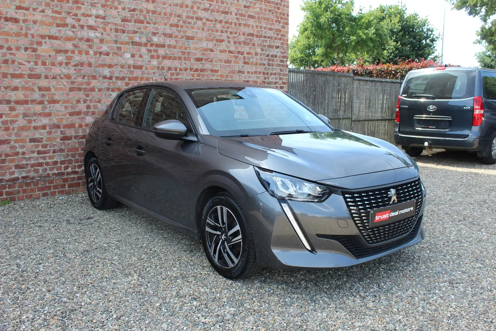 Peugeot 208 208 1.2i Virtual Cockpit * Garantie * Gris - 2