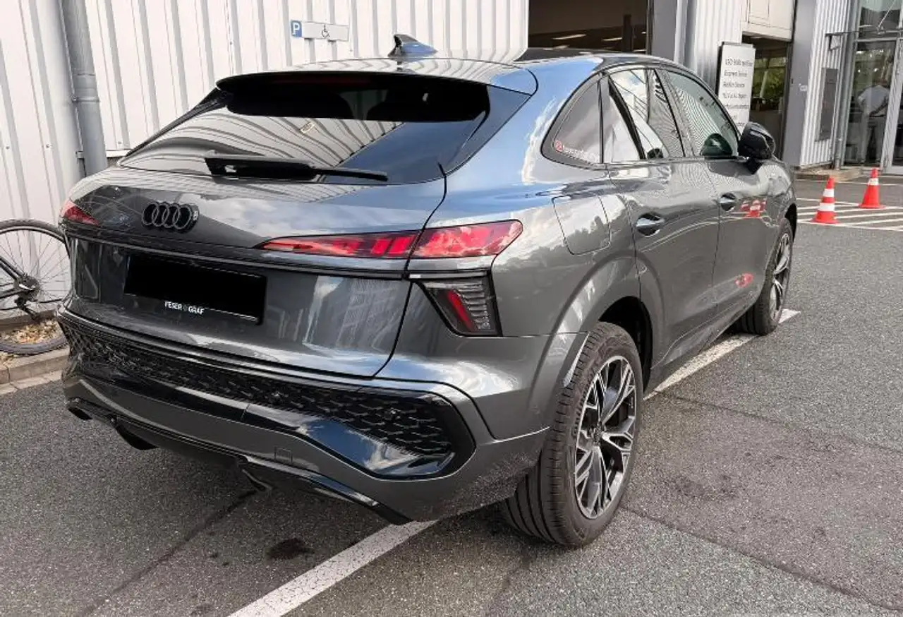 Audi Q3, фото 1