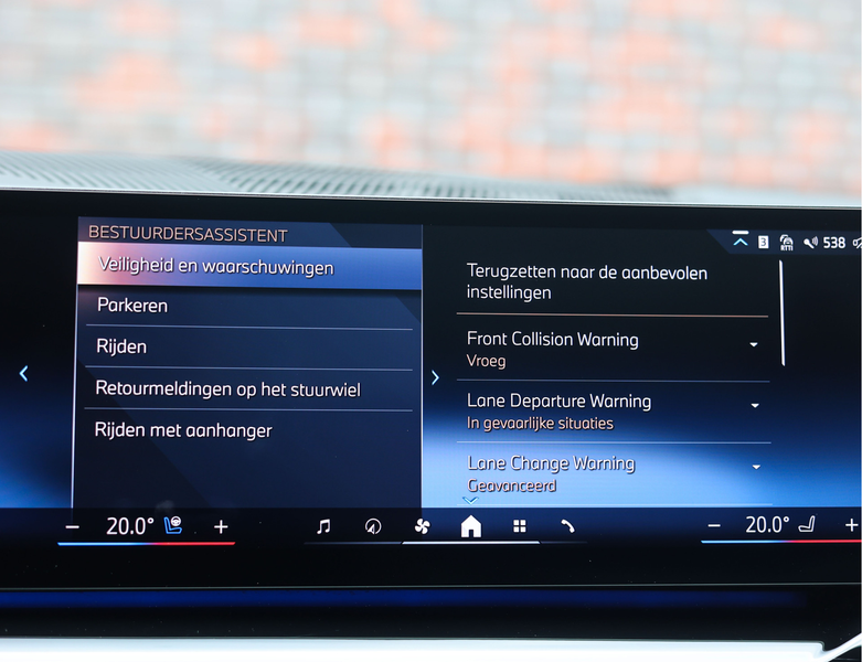 BMW 550 5-serie 550e Touring xDrive | Pano - Trekhaak - HU — photo 49