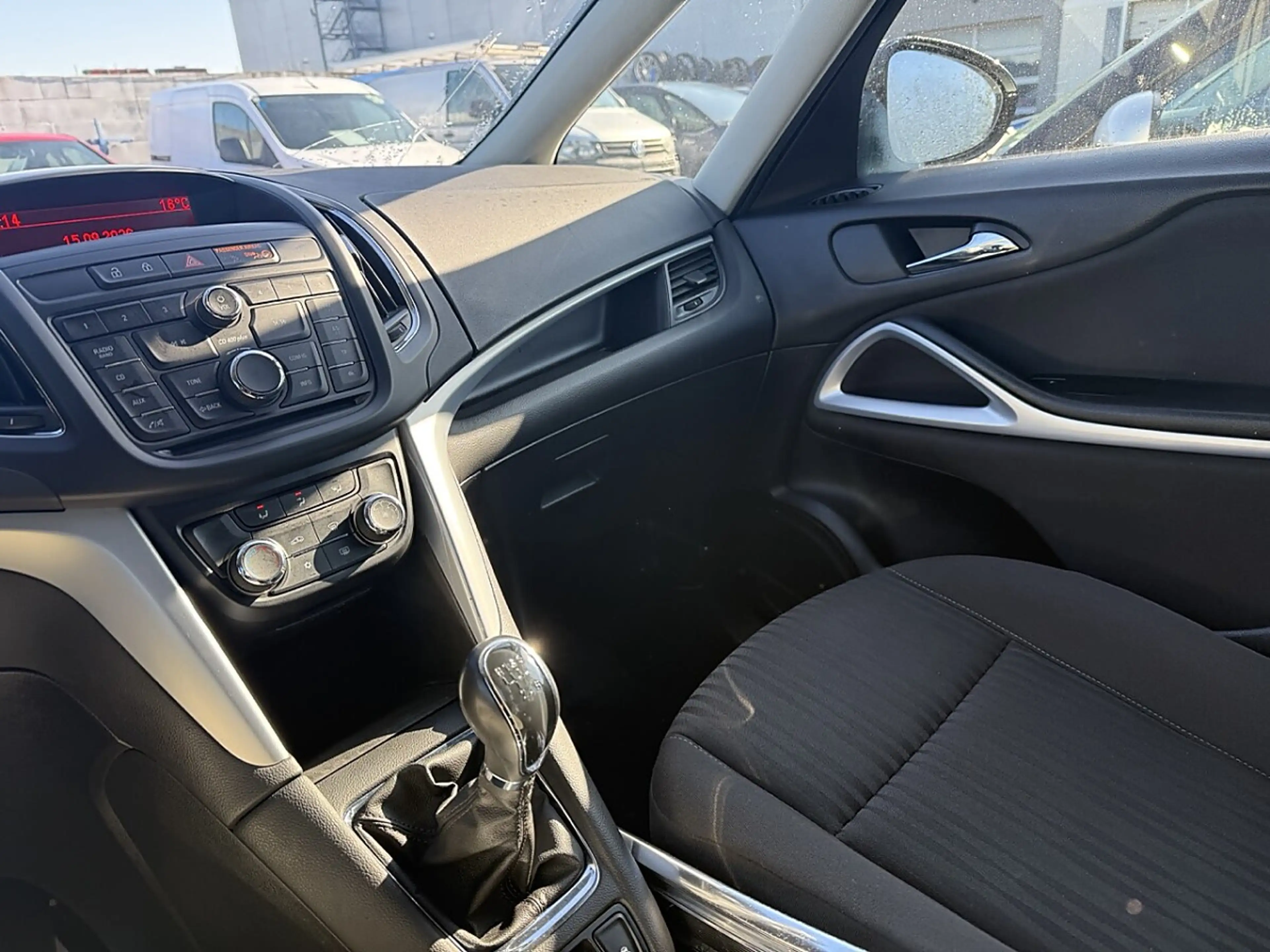 Opel Zafira Tourer 2,0 CDTI Ecotec Edition — photo 14