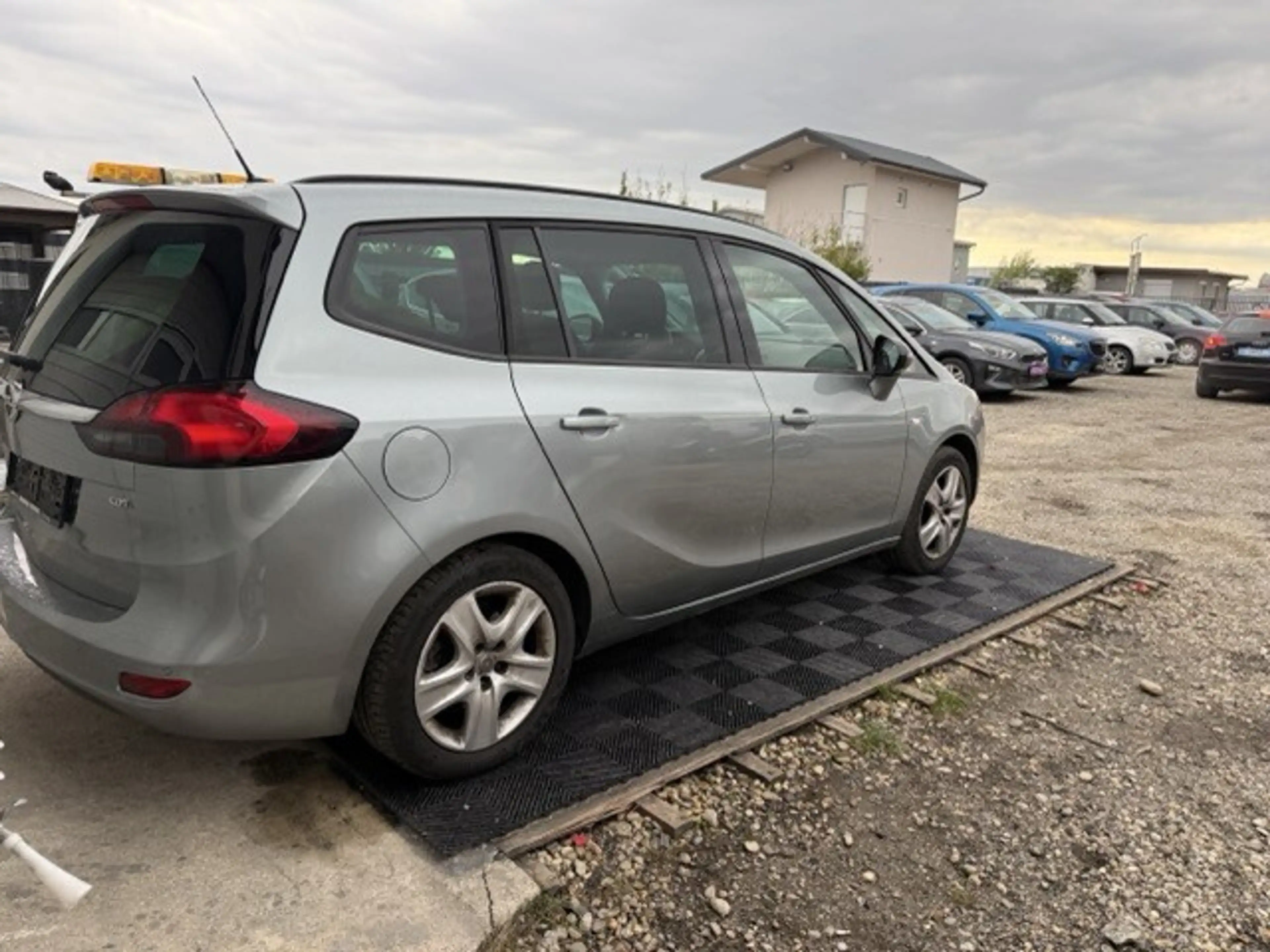 Opel Zafira Tourer 2,0 CDTI Ecotec Edition — photo 4