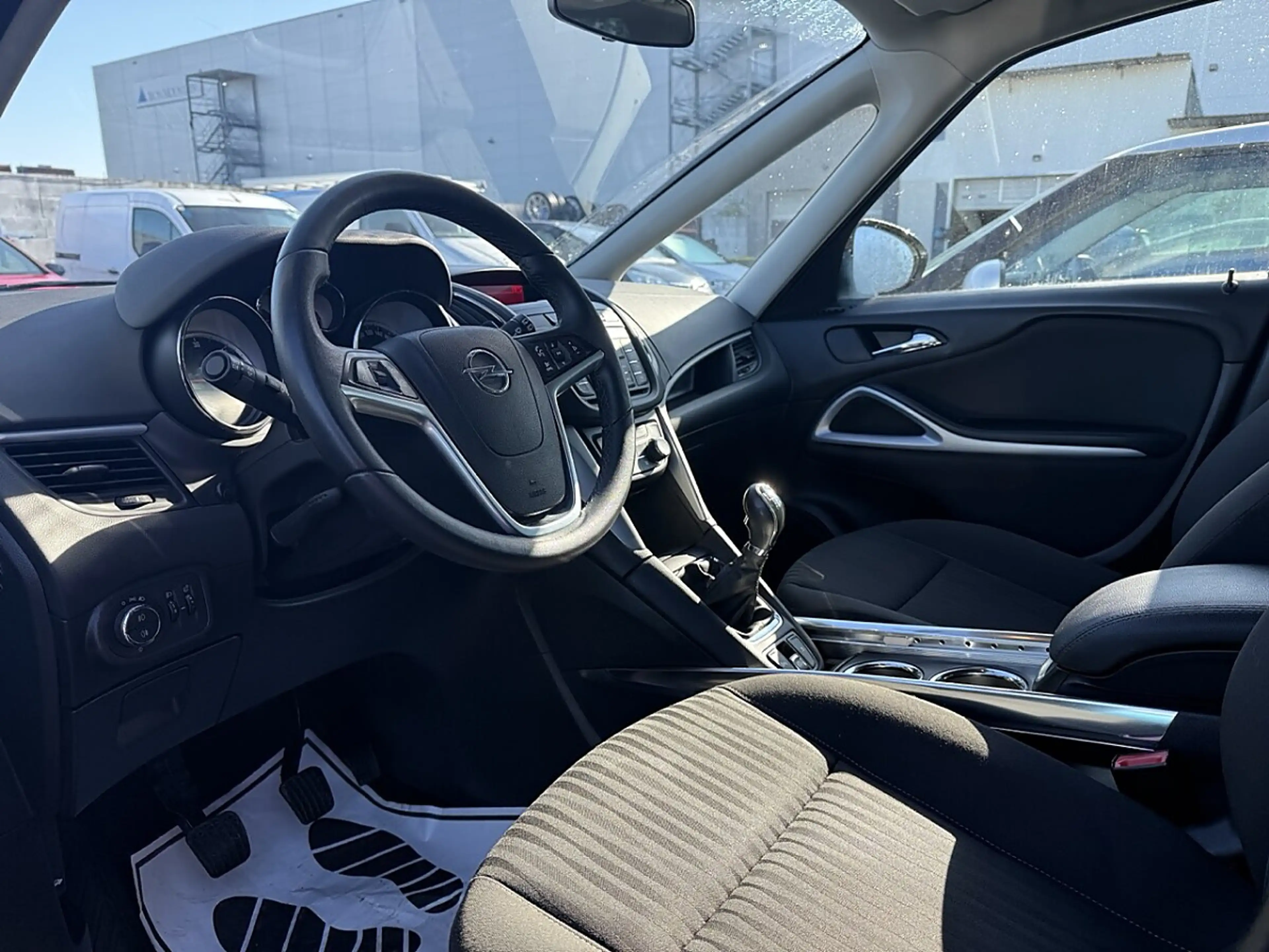 Opel Zafira Tourer 2,0 CDTI Ecotec Edition — photo 6