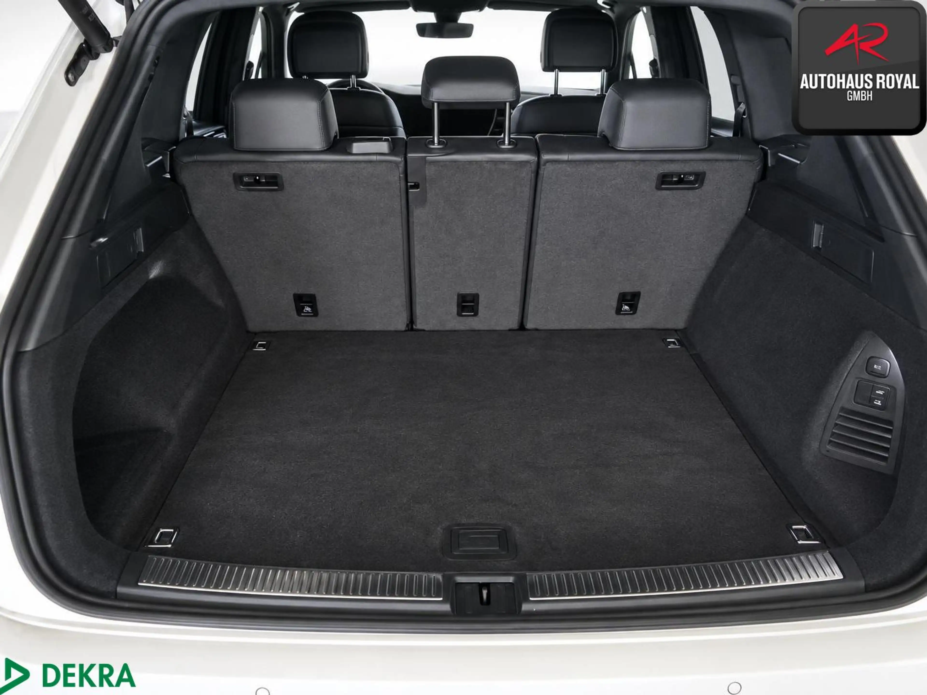 Volkswagen Touareg 3.0 TDI 4M R LINE STANDHZ,SITZKLIMA,ACC — photo 7