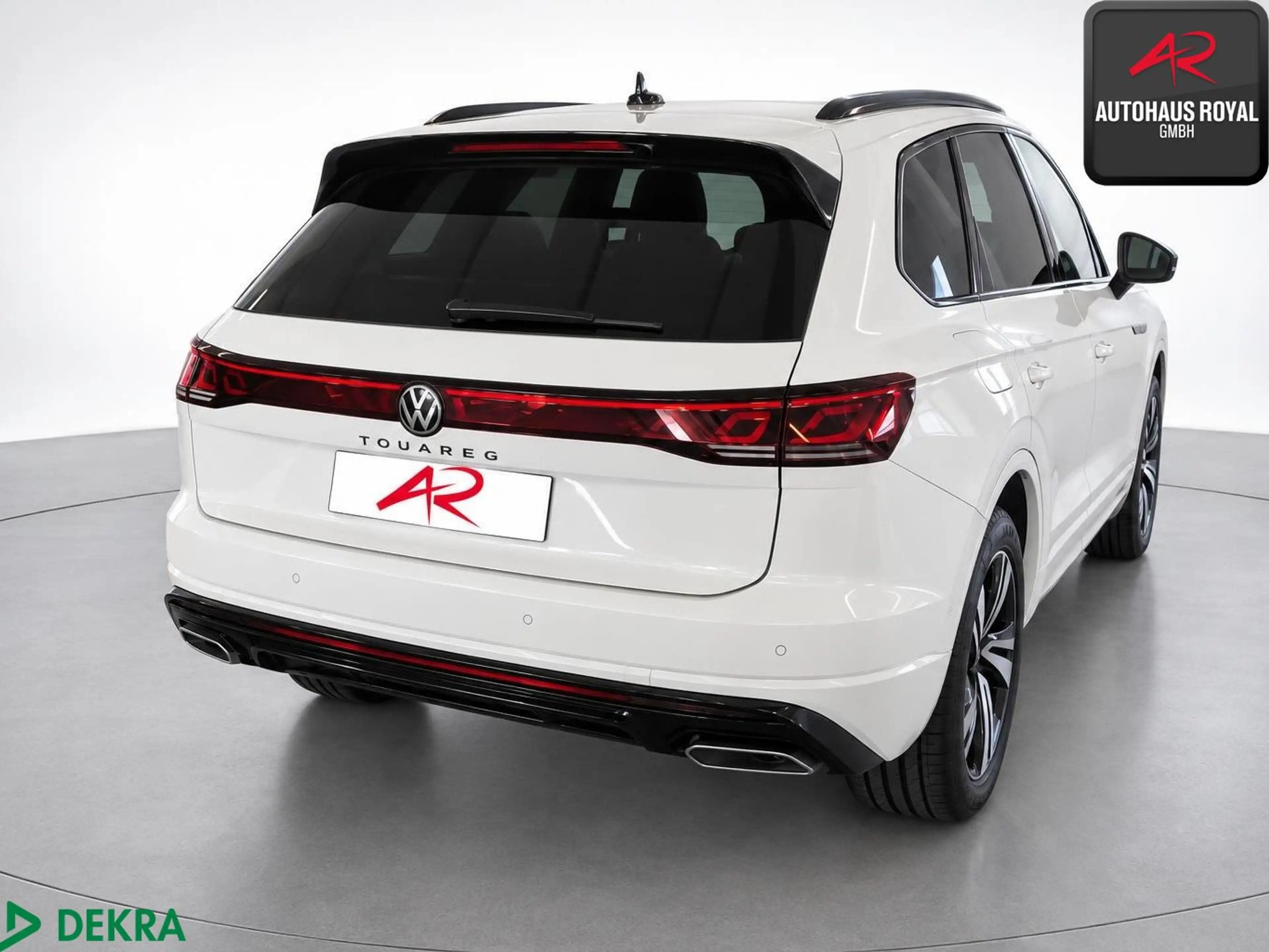 Volkswagen Touareg 3.0 TDI 4M R LINE STANDHZ,SITZKLIMA,ACC — photo 3