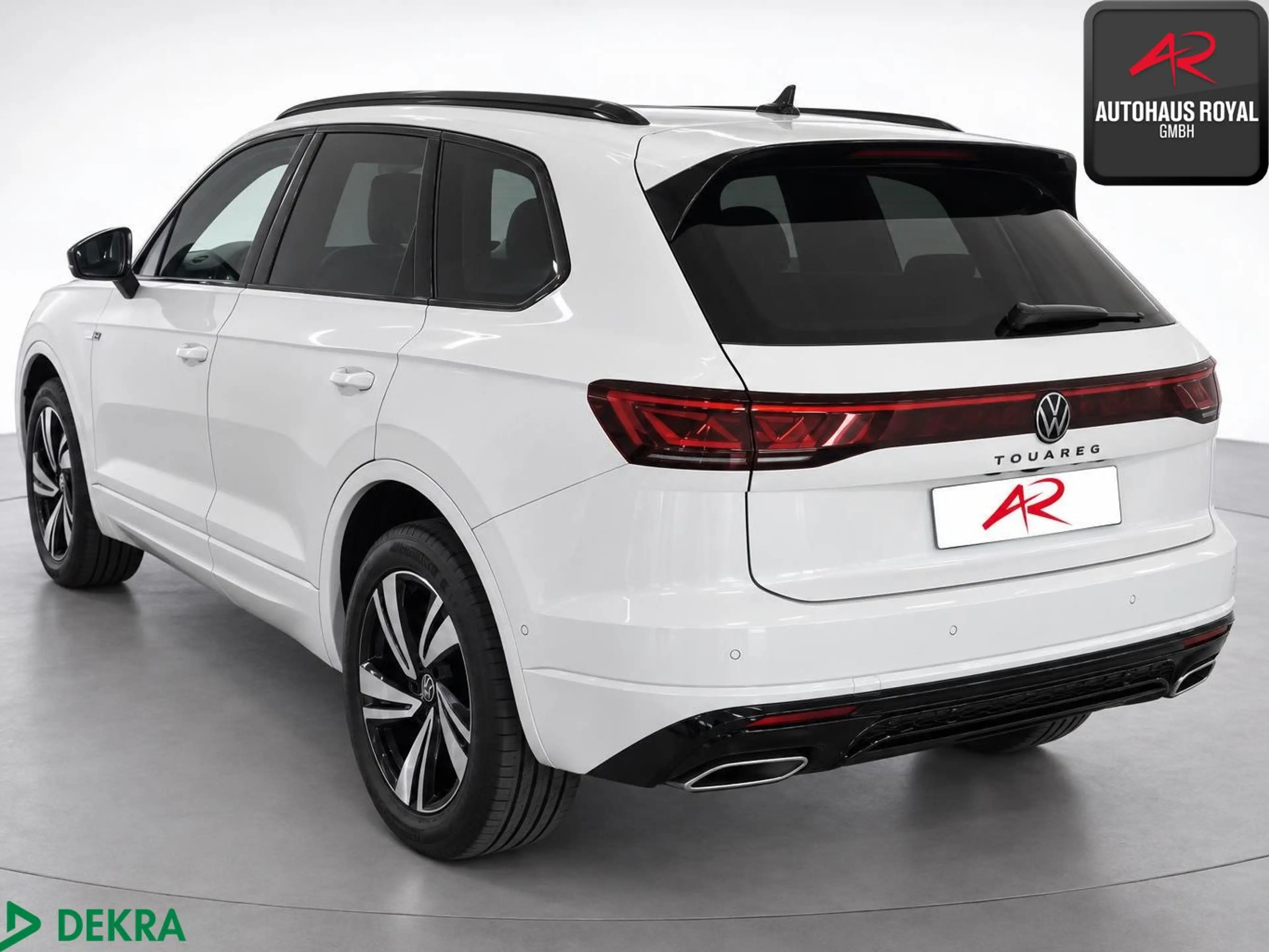Volkswagen Touareg 3.0 TDI 4M R LINE STANDHZ,SITZKLIMA,ACC — photo 2