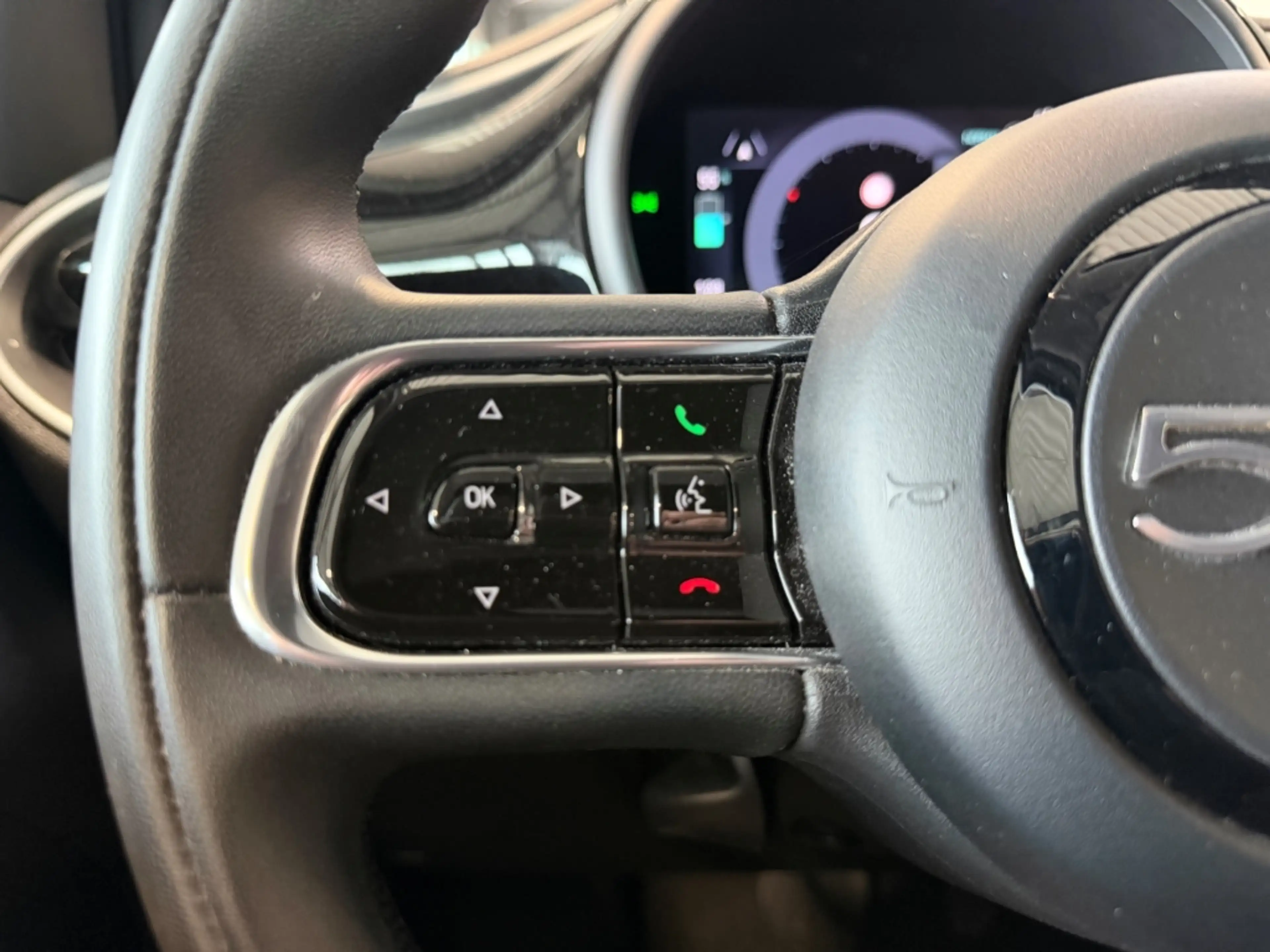 Fiat 500 e Icon *Sitzheizung *Apple Car Play *Tempomat — photo 15