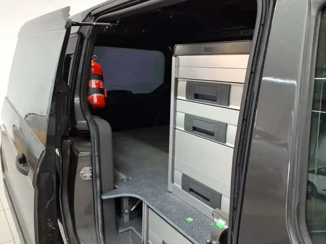 Ford Transit view 9