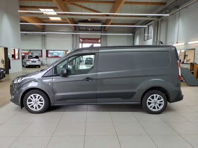 Ford Transit view 6