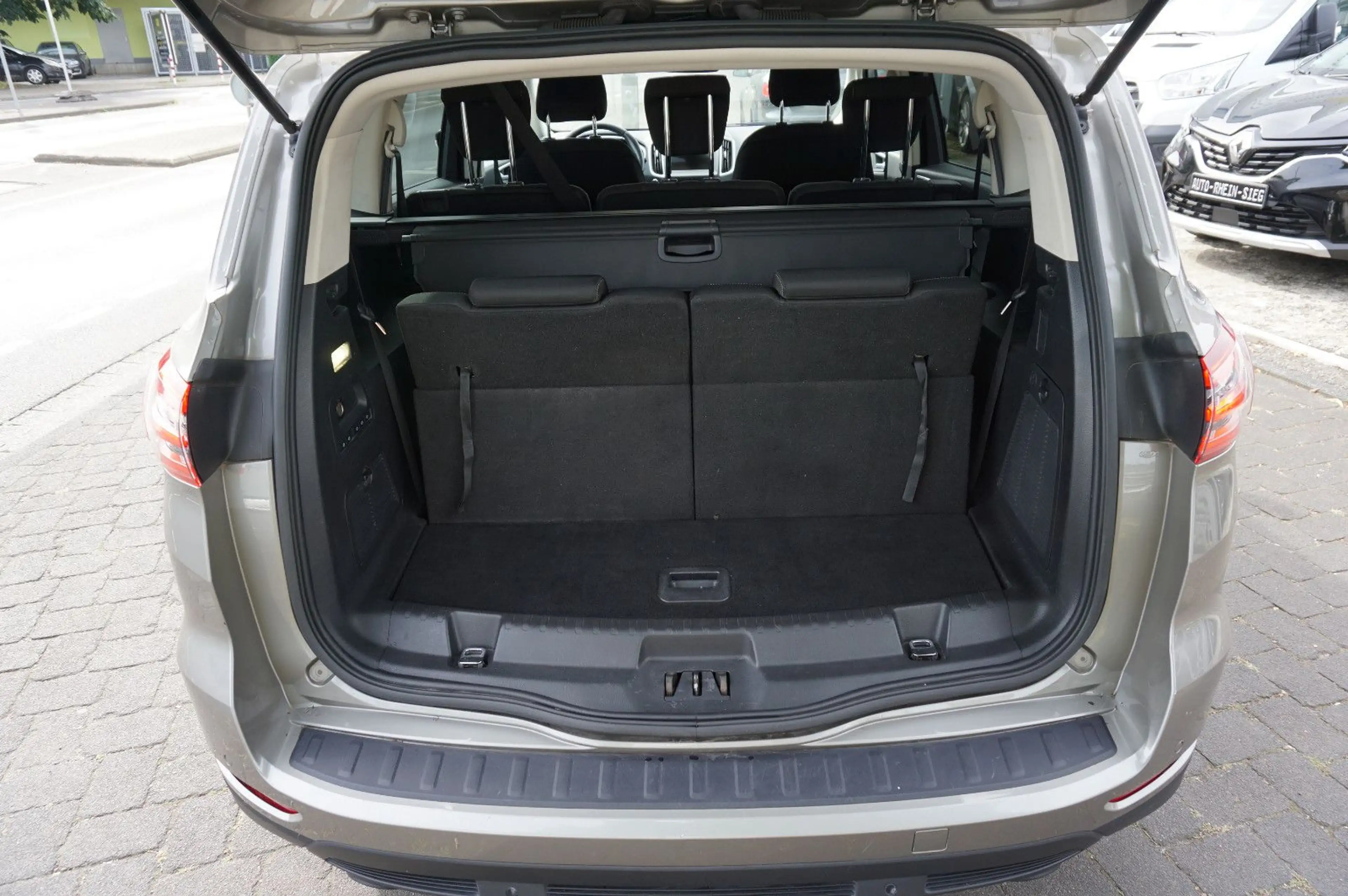 Ford S-Max S-MAX Titanium AWD 2-Hand/ 7 Sitze/Allrad! — photo 14
