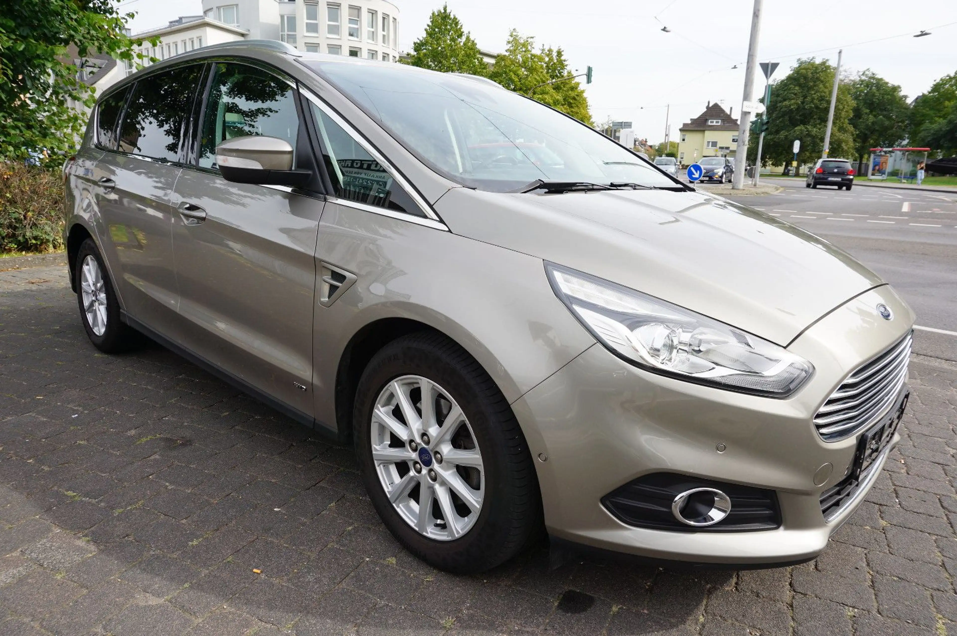 Ford S-Max S-MAX Titanium AWD 2-Hand/ 7 Sitze/Allrad! — photo 3