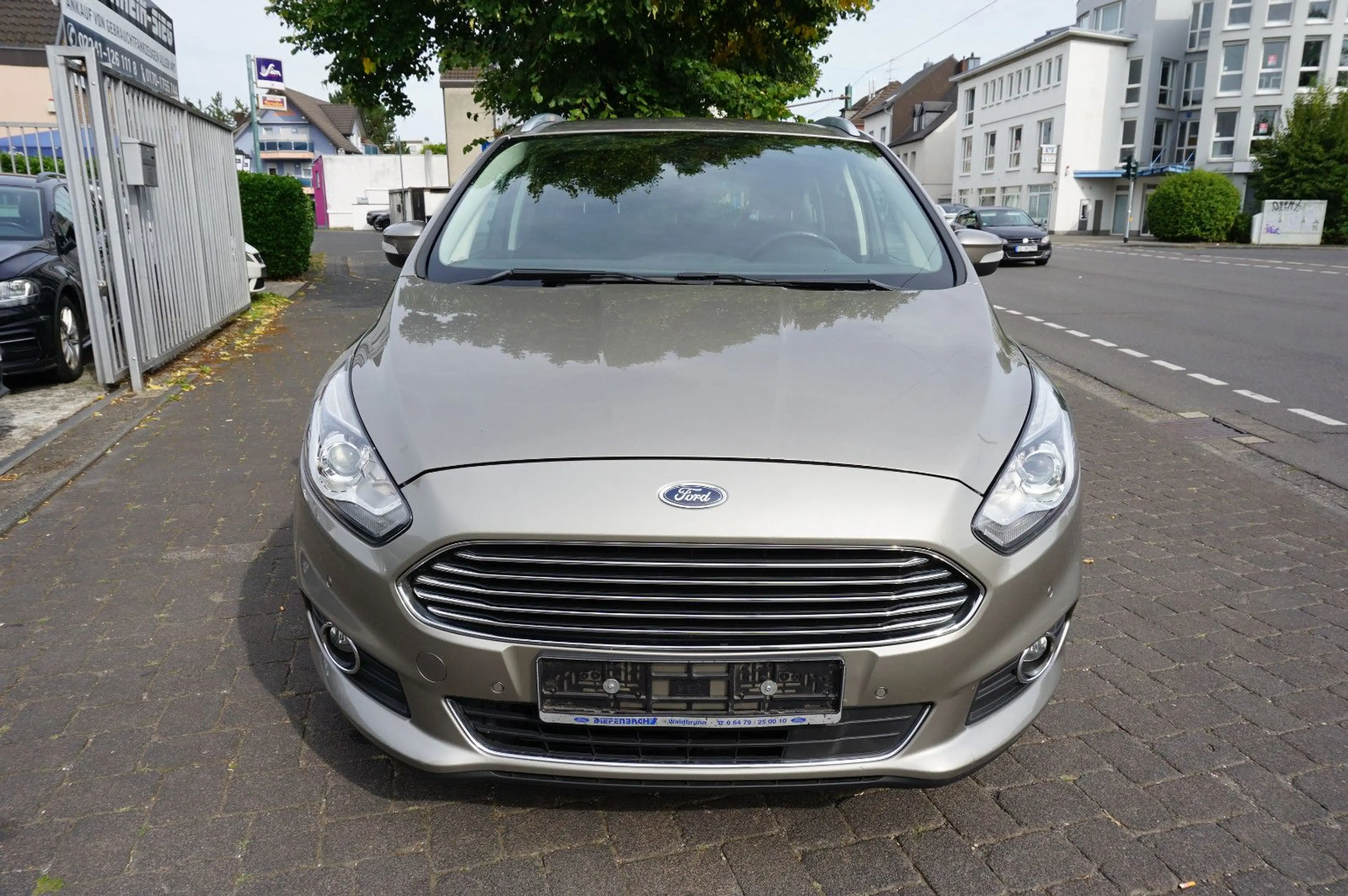 Ford S-Max S-MAX Titanium AWD 2-Hand/ 7 Sitze/Allrad! — photo 2