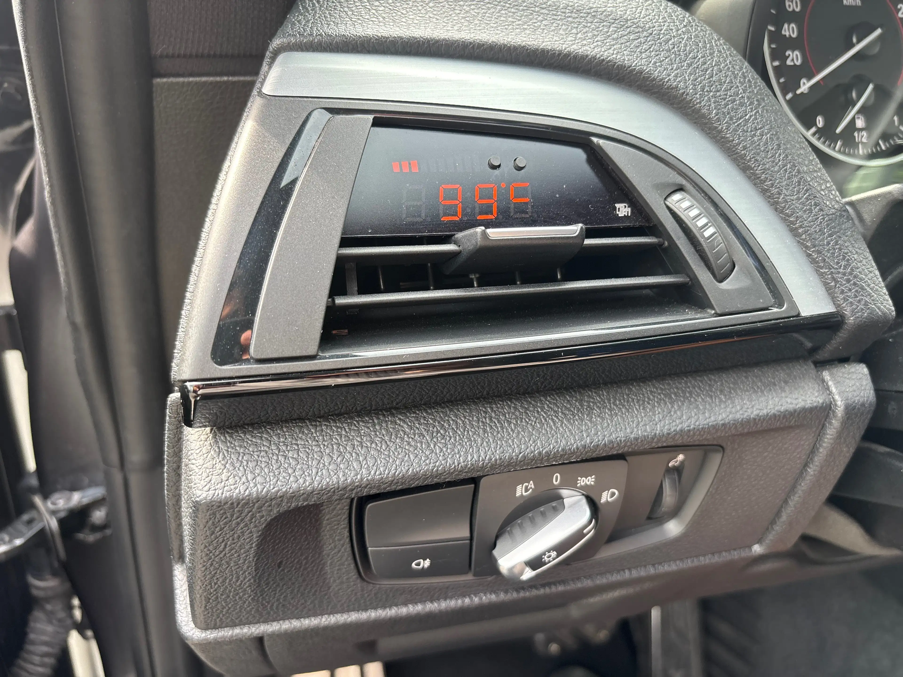 BMW 135 M135iXAS — photo 10