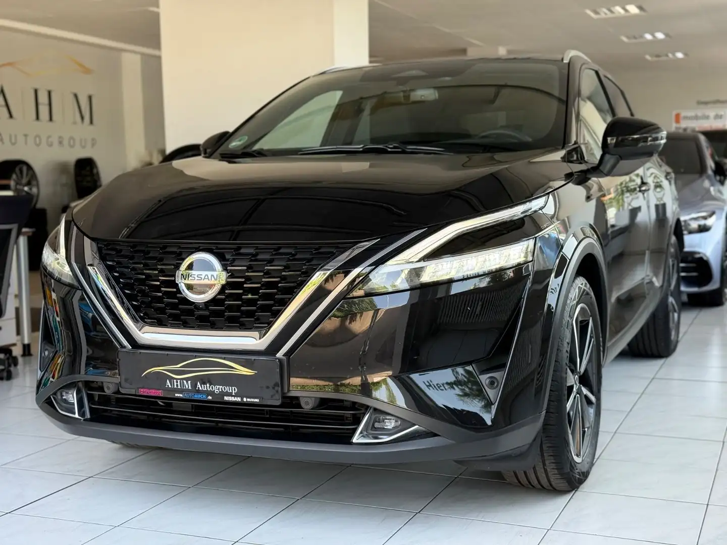 Nissan Qashqai 1.3 DIG-T MHEV 1.Hand/Pano/ACC/360°/LED/ Noir - 1
